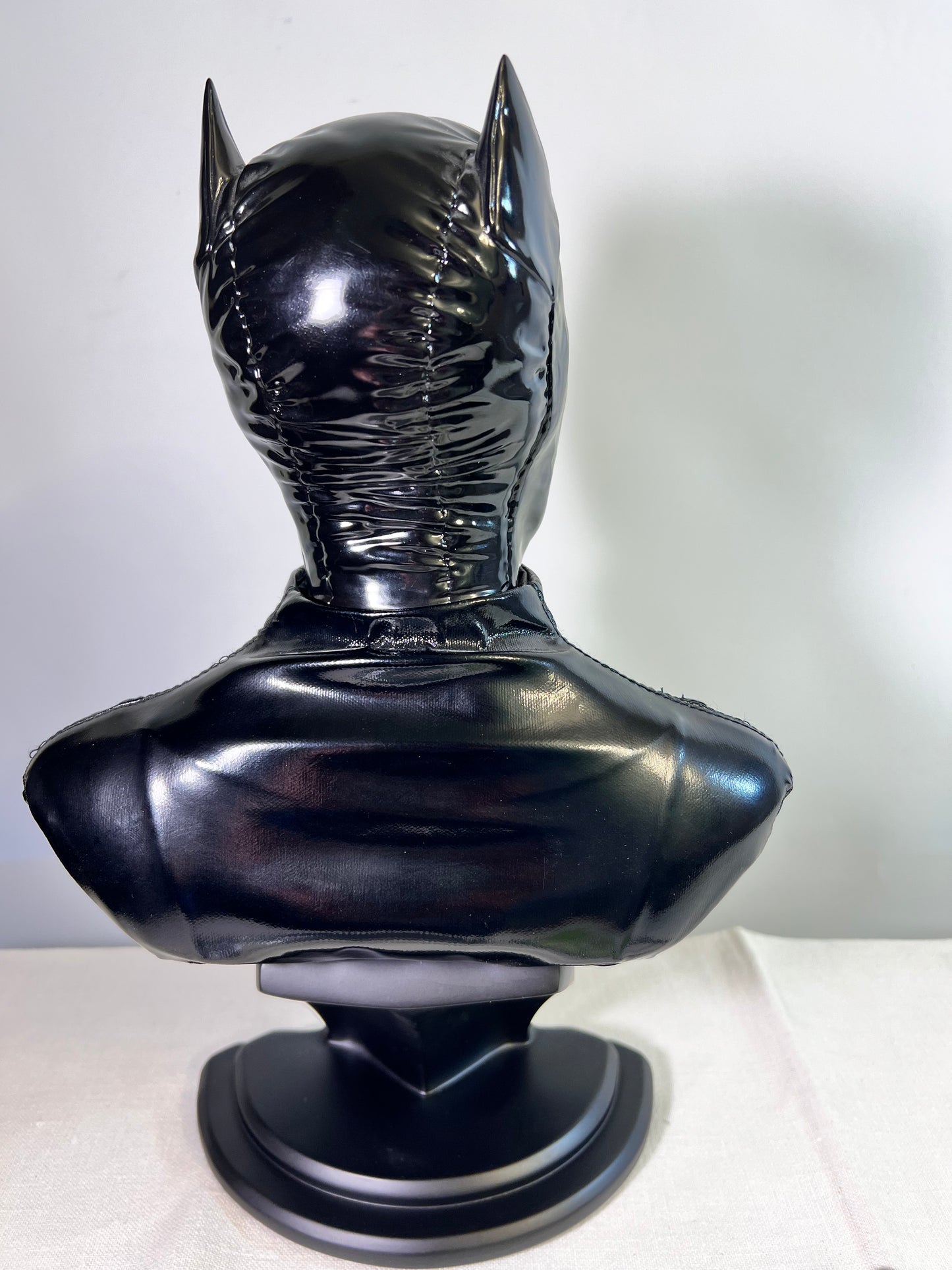 Cat Women 1:2 Scale Bust - Sculpted by Kolby Jukes- # 399/900 Limited Edition-DC Direct