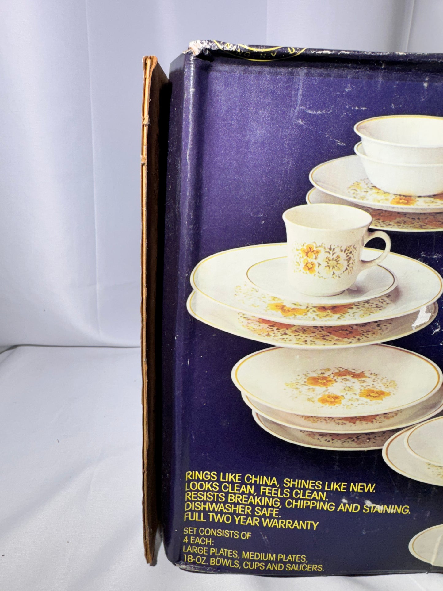 Corelle by Corning - April- 20 piece set - 2020-14 - set consist of for each large plates, medium plates, 18 ounce bowls, cups and saucers- unopened Box