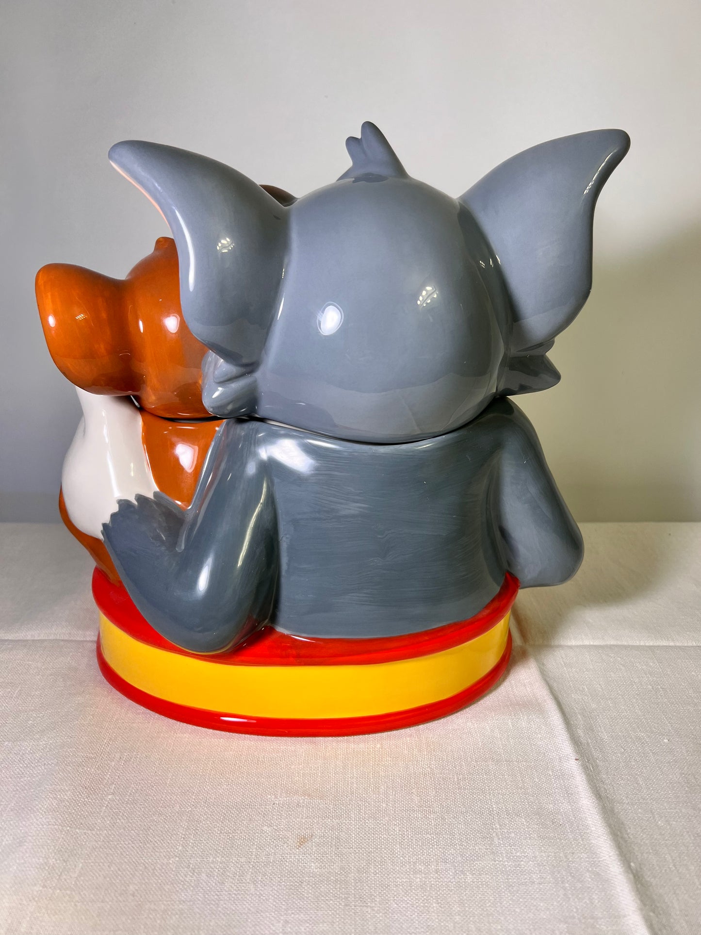 Tom and Jerry- best friends -cookie jar- Hannah Barbara- Warner Brothers