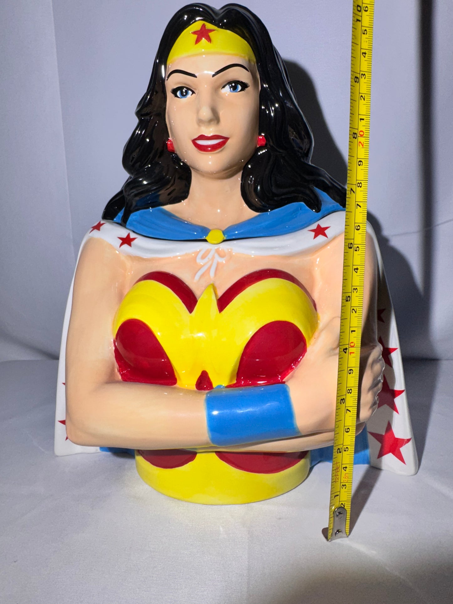 Wonder Woman- ceramic Cookie jar- DC Comic- Warner Brothers - item #21027- Spoontiques