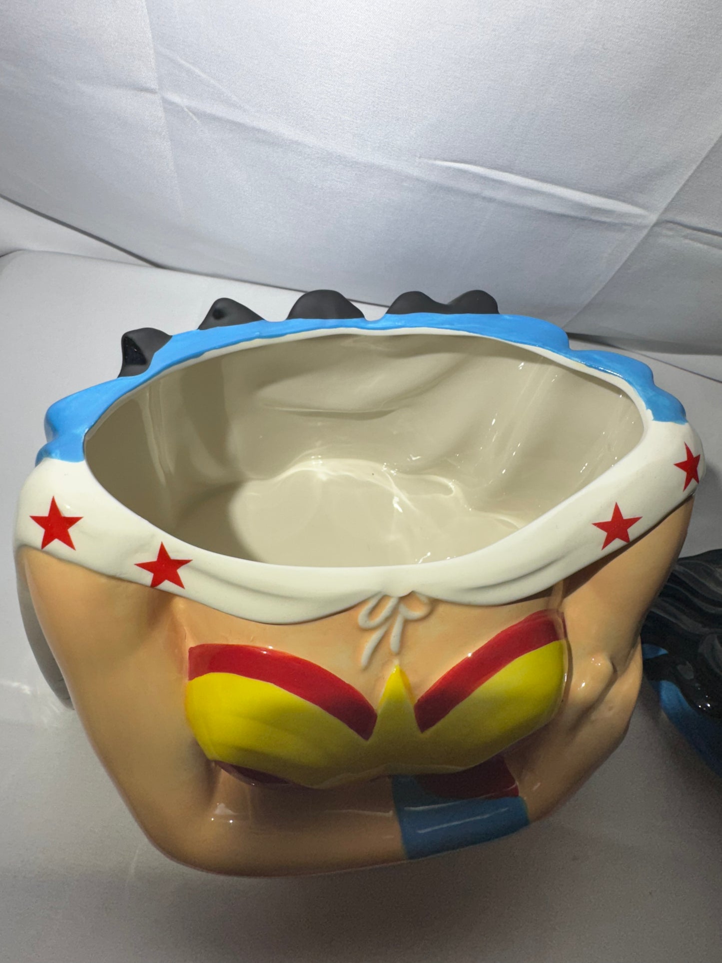 Wonder Woman- ceramic Cookie jar- DC Comic- Warner Brothers - item #21027- Spoontiques