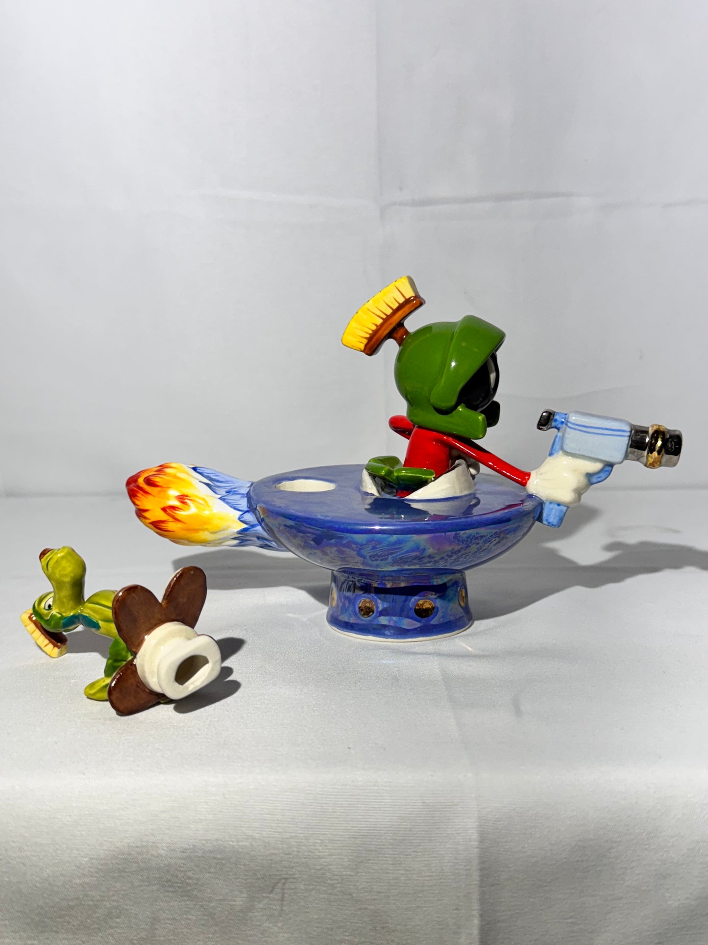 Marvin the Martian and K9 - Teapot - Marvin’s flying saucer- Limited Edition- 224/300 - Warner Brothers- Looney Tunes