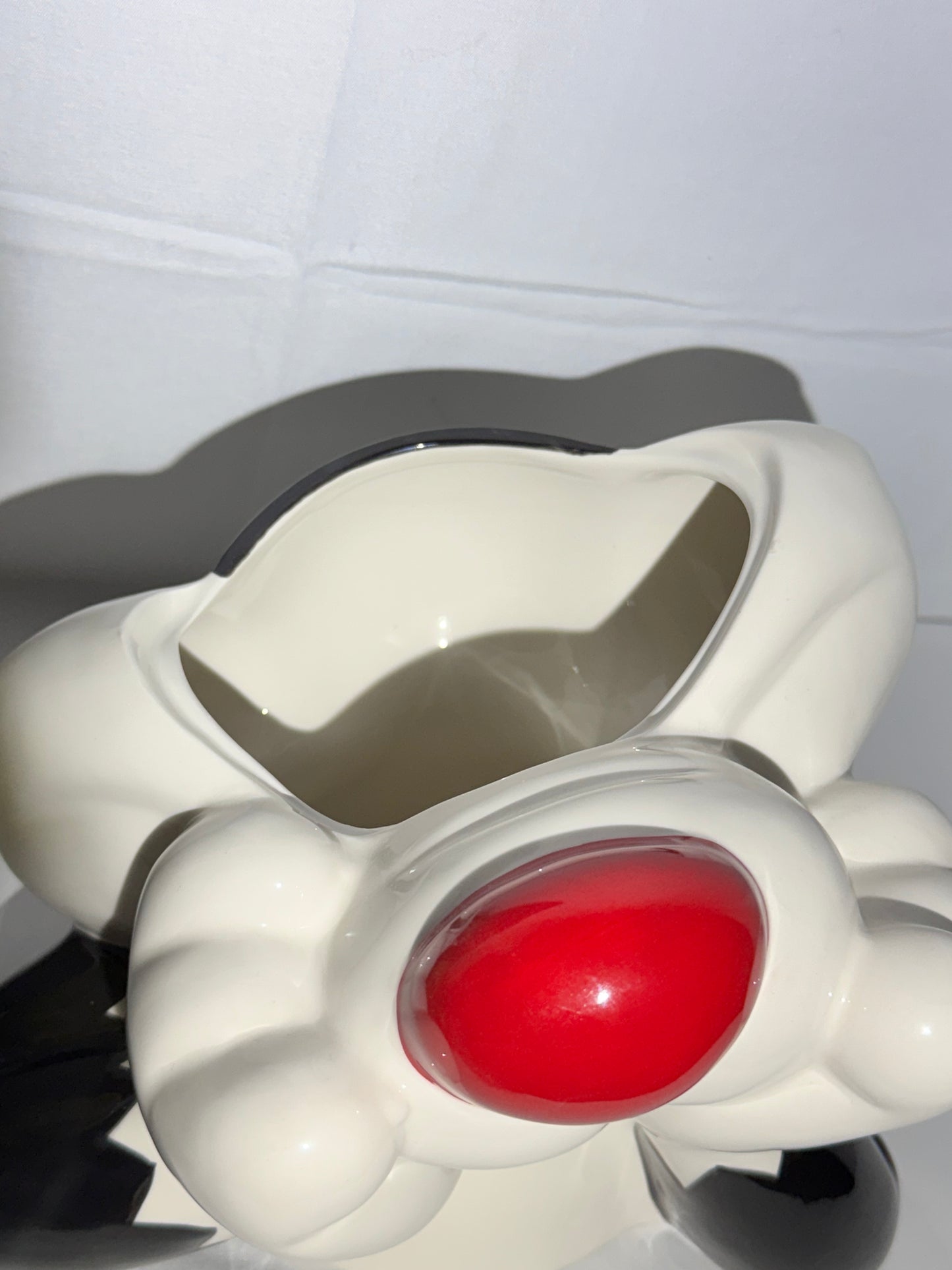 Tweets Bird and Sylvester- Cookie Jar - Warner Brothers- Looney Tunes- item number 13998