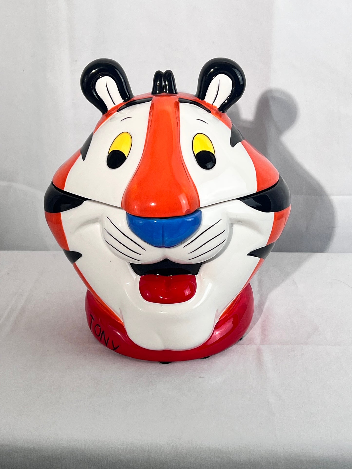 Tony The Tiger- 9 1/2” cookie jar - Kellogg - 2002