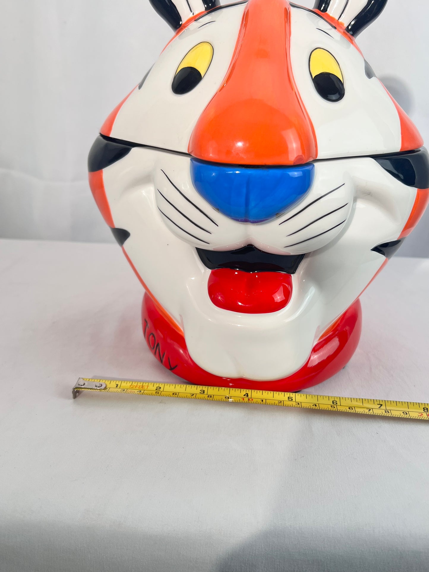 Tony The Tiger- 9 1/2” cookie jar - Kellogg - 2002