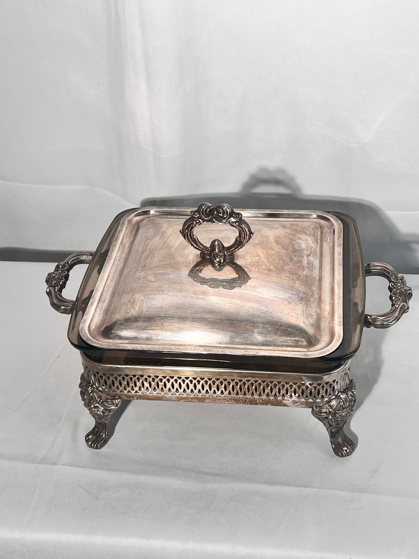 Vintage- silver plated serving plater with lid- Pyrex - 222- D21 - Corning- amber- baking dish- 21 x 21 x 5 cm