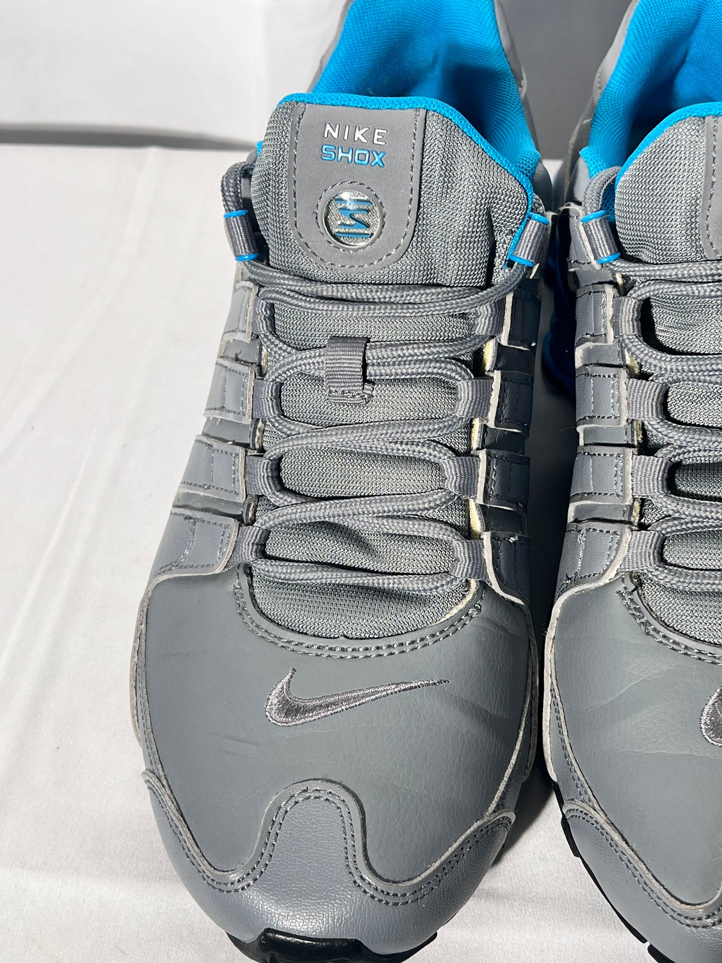 Nike Shox - Detroit Lions - 2014 - size 10.5 - sneakers- Gray and Blue