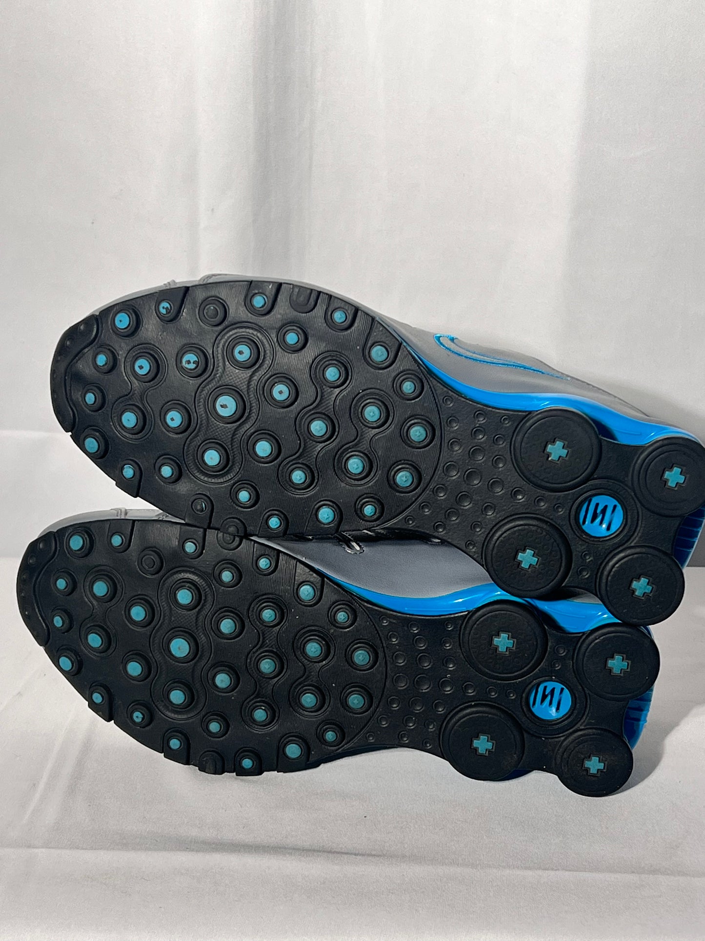 Nike Shox - Detroit Lions - 2014 - size 10.5 - sneakers- Gray and Blue