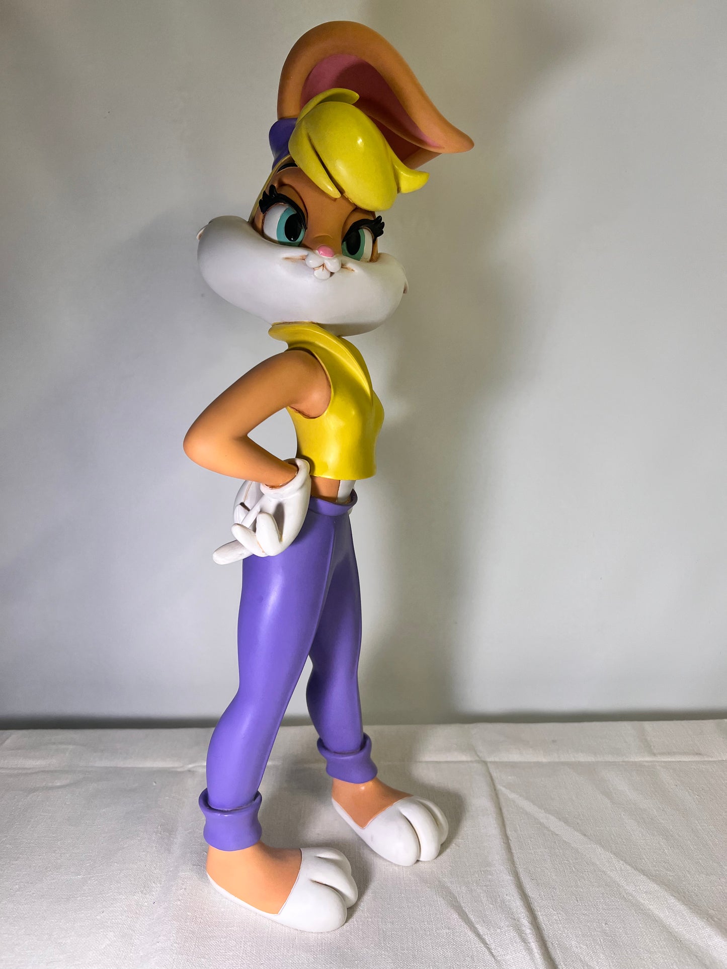 17” Lola Bunny- Statue-looney Tunes-Bugs Bunny-Rare