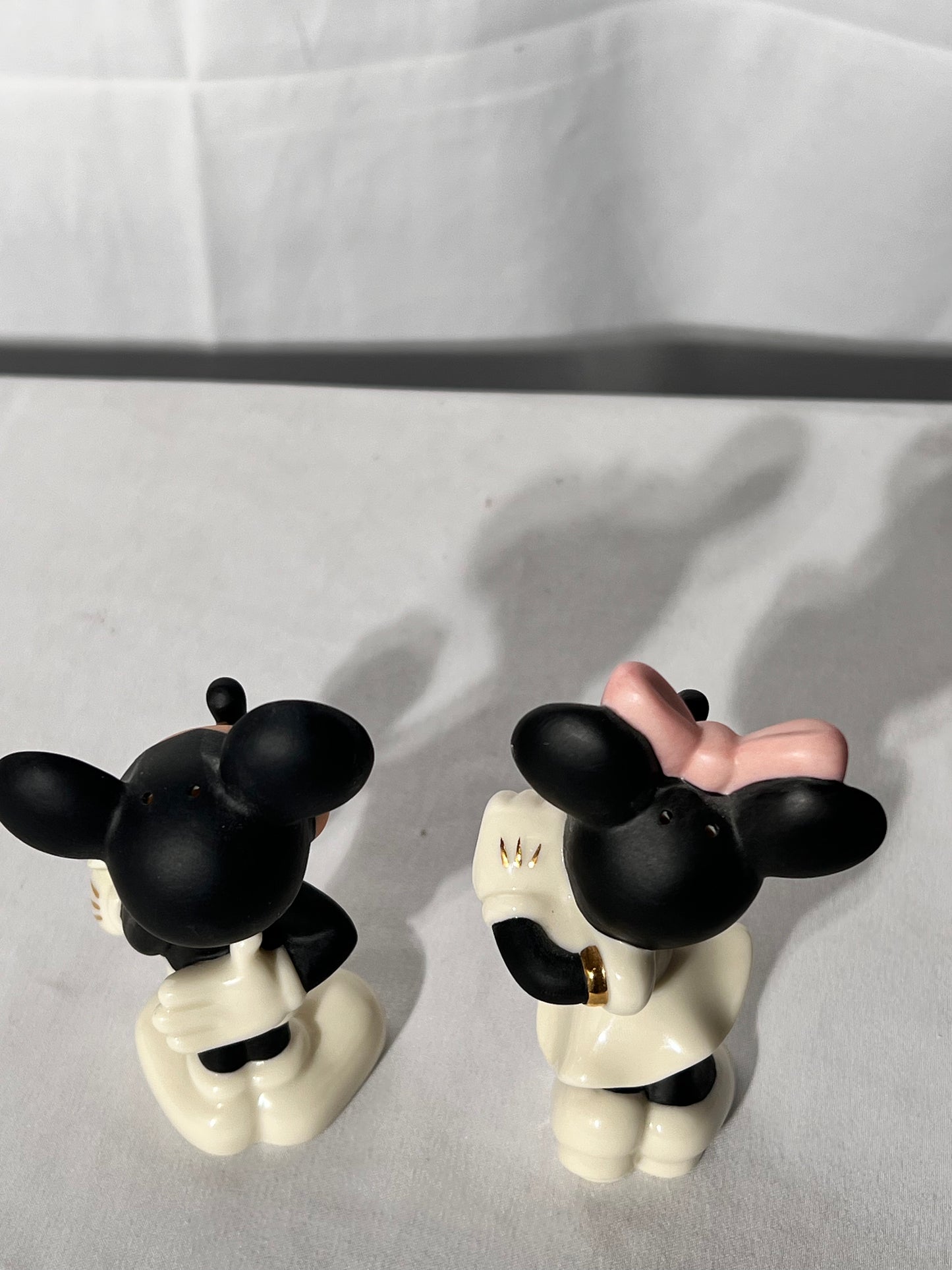 Lenox -Mickey Mouse and Minnie Mouse - salt & pepper- Disney