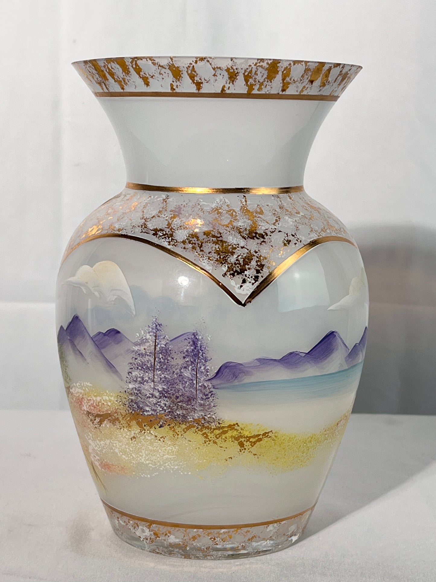 Fenton - 7” vase - #277/500 -hand painted by D. Robinson