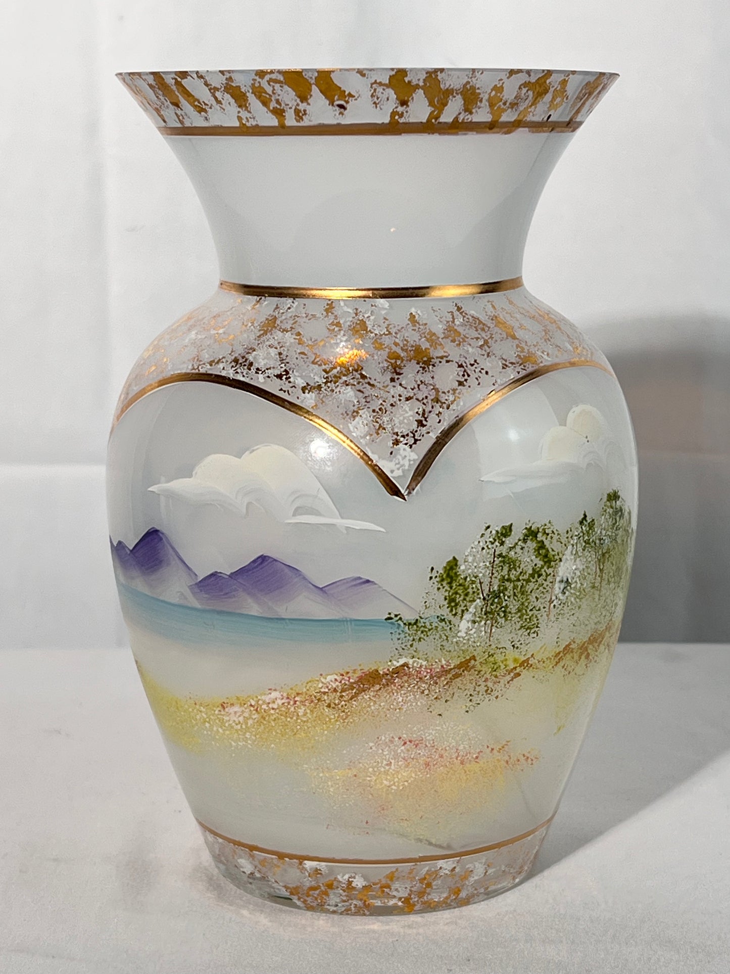 Fenton - 7” vase - #277/500 -hand painted by D. Robinson