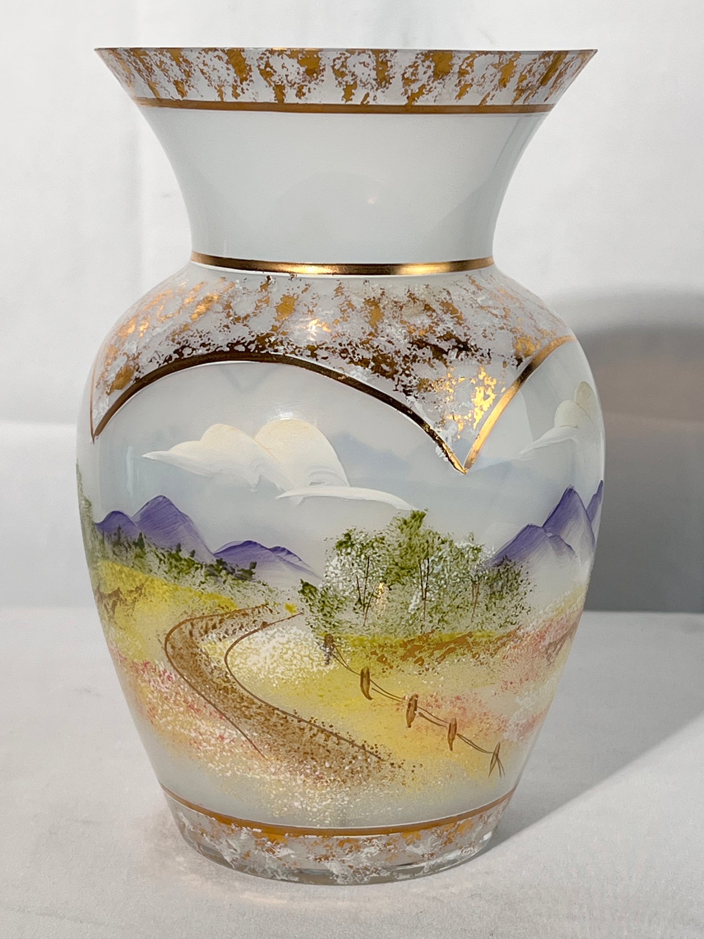 Fenton - 7” vase - #277/500 -hand painted by D. Robinson