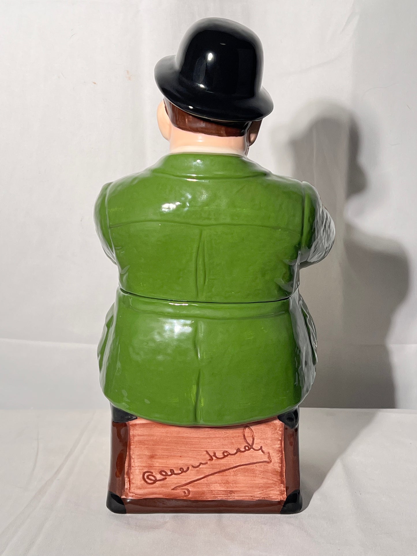 Laurel & Hardy - 13 1/2” Cookie Jar - Me Me Production- Larry Harmonn -limited edition 187/1000 1996