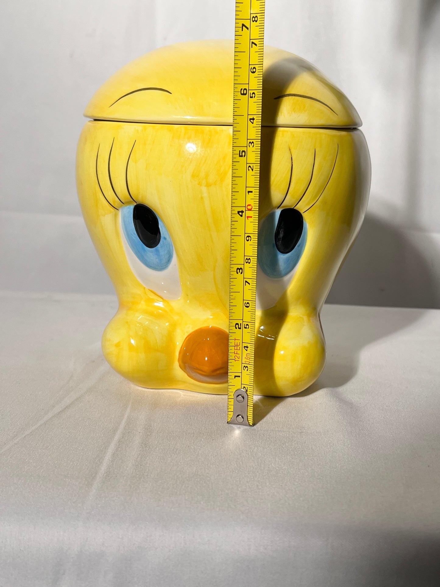 Tweety Bird - 7” Cookie Jar- hand painted- Warner Brothers- Looney Tunes-2000