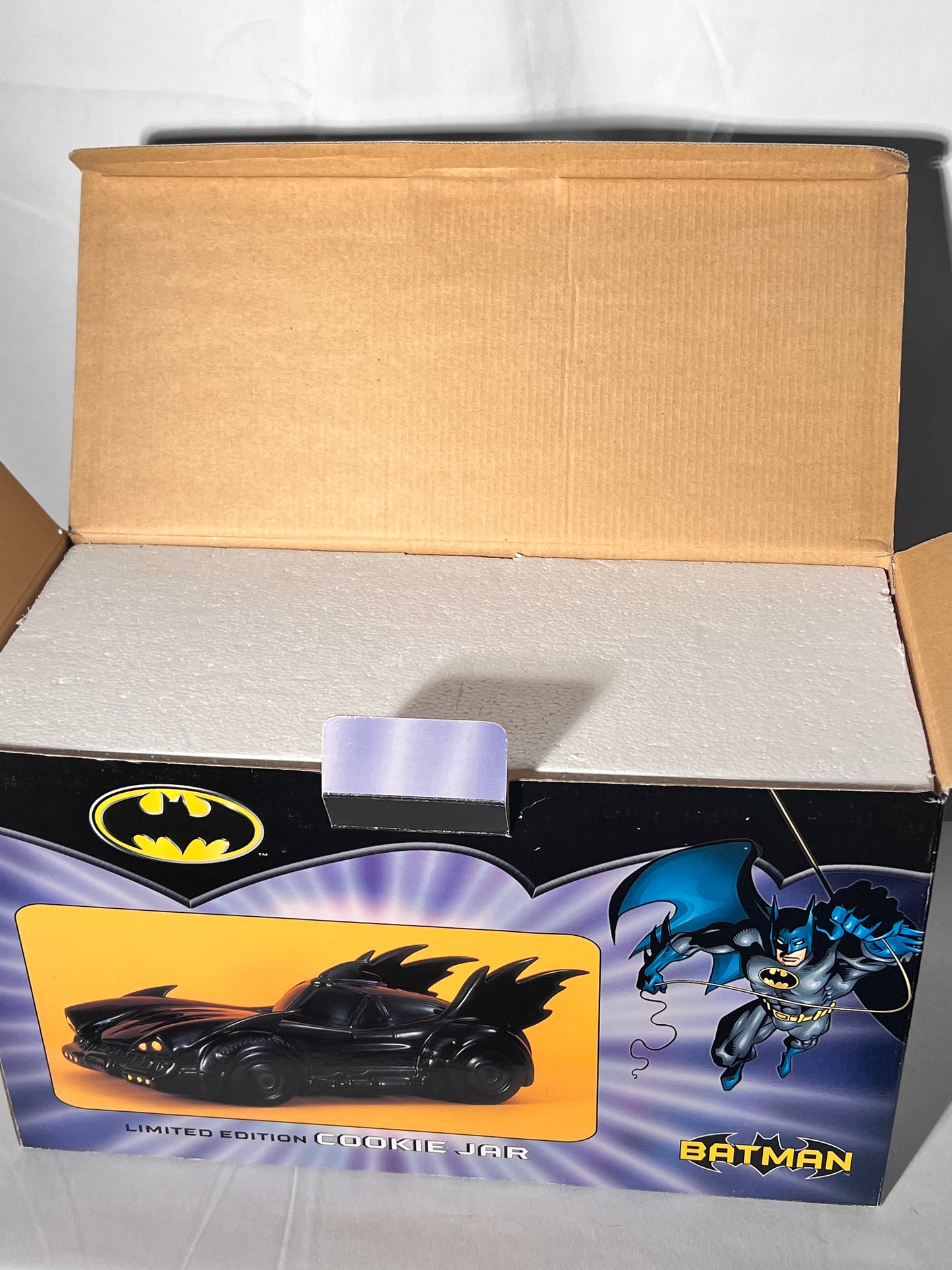 Batman- batmobile- Cookie Jar -limited edition number 1944/3600 – DC Comics –Vandor-original box