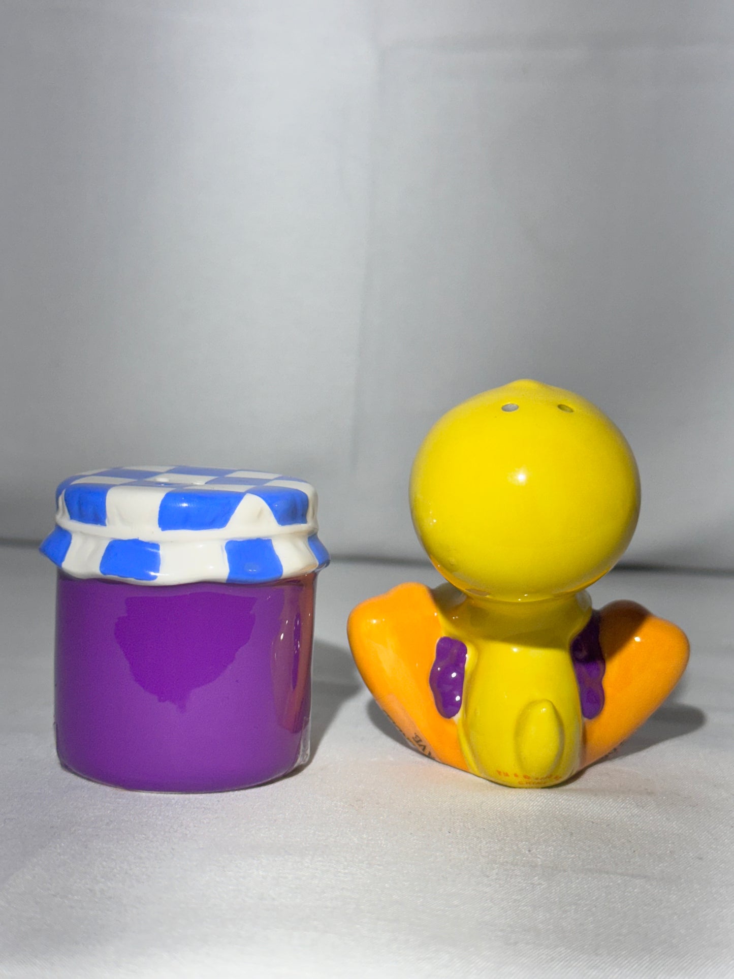 Tweety Bird & Boysenberry - Mini Salt and Pepper Shaker- Warner Brothers- Looney Tunes