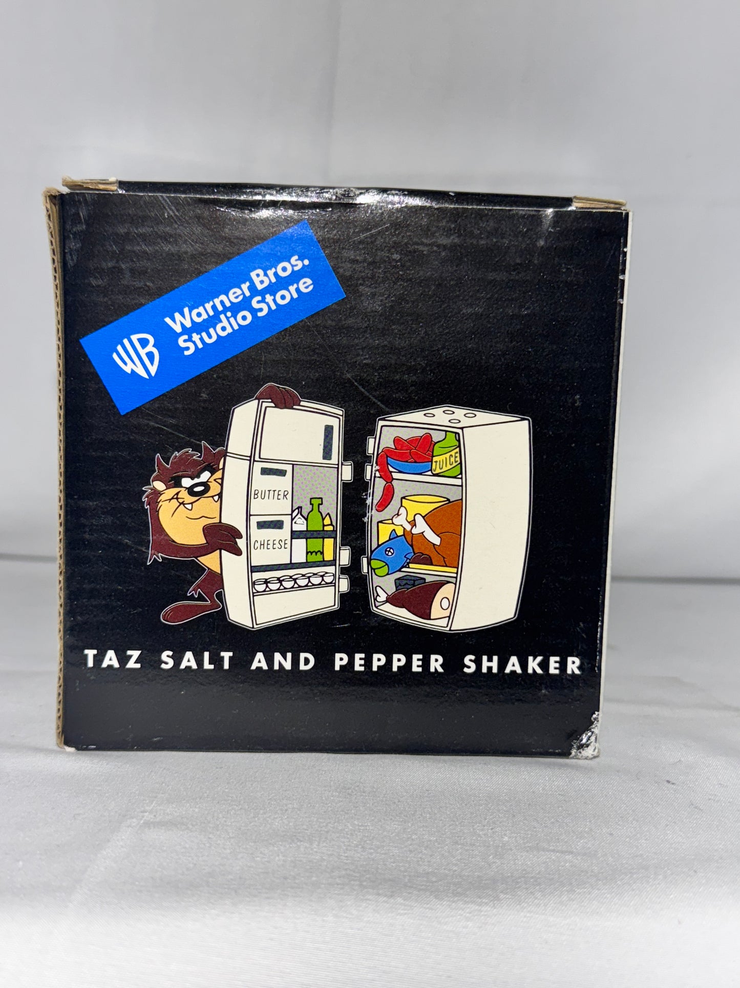 Taz and refrigerator- Salt and Pepper Shakers- Warner Brothers- Looney Tunes