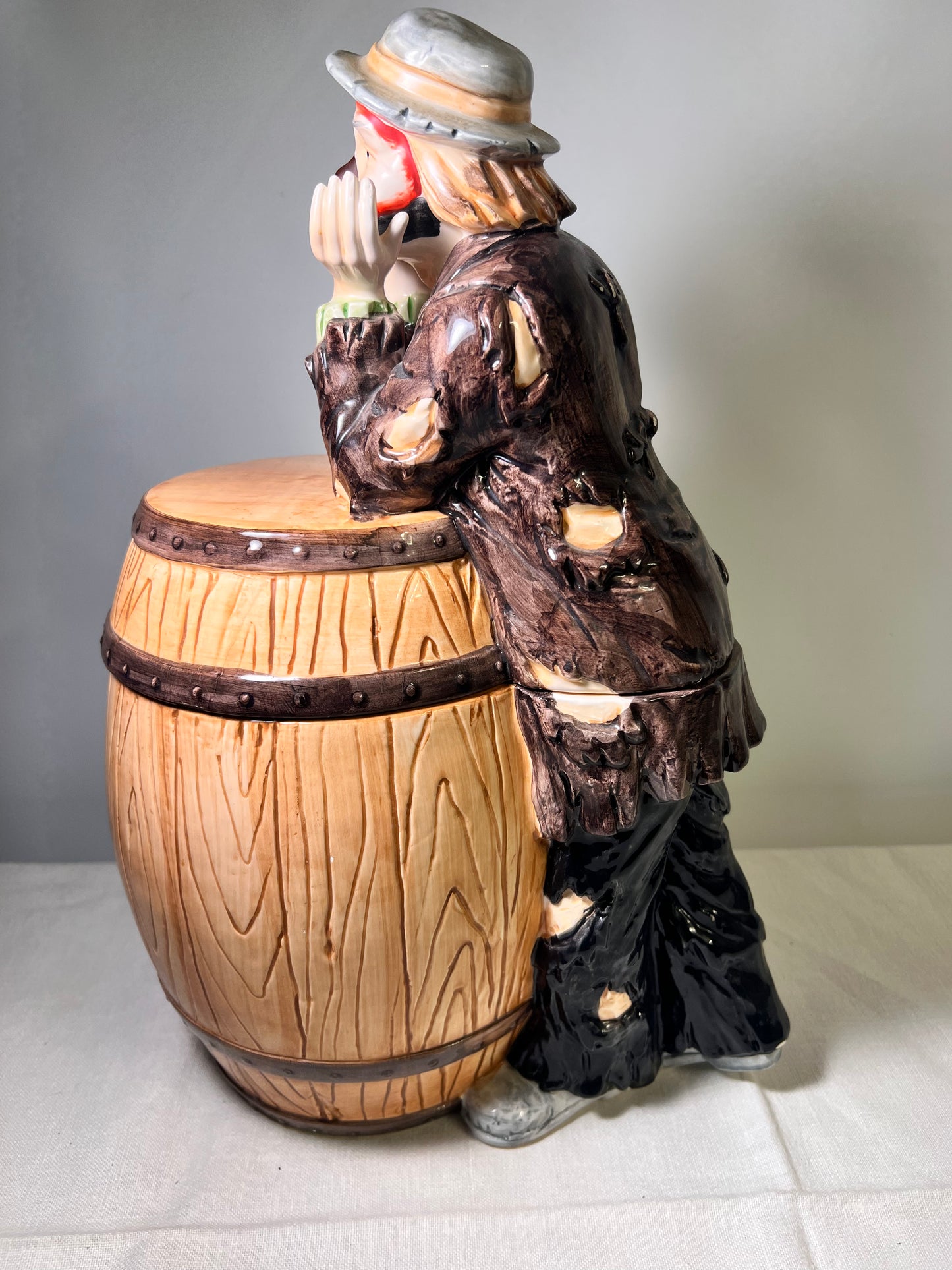 Sad-Hobo-Clown-Emmet Kelly- Circus- Flambro Collection