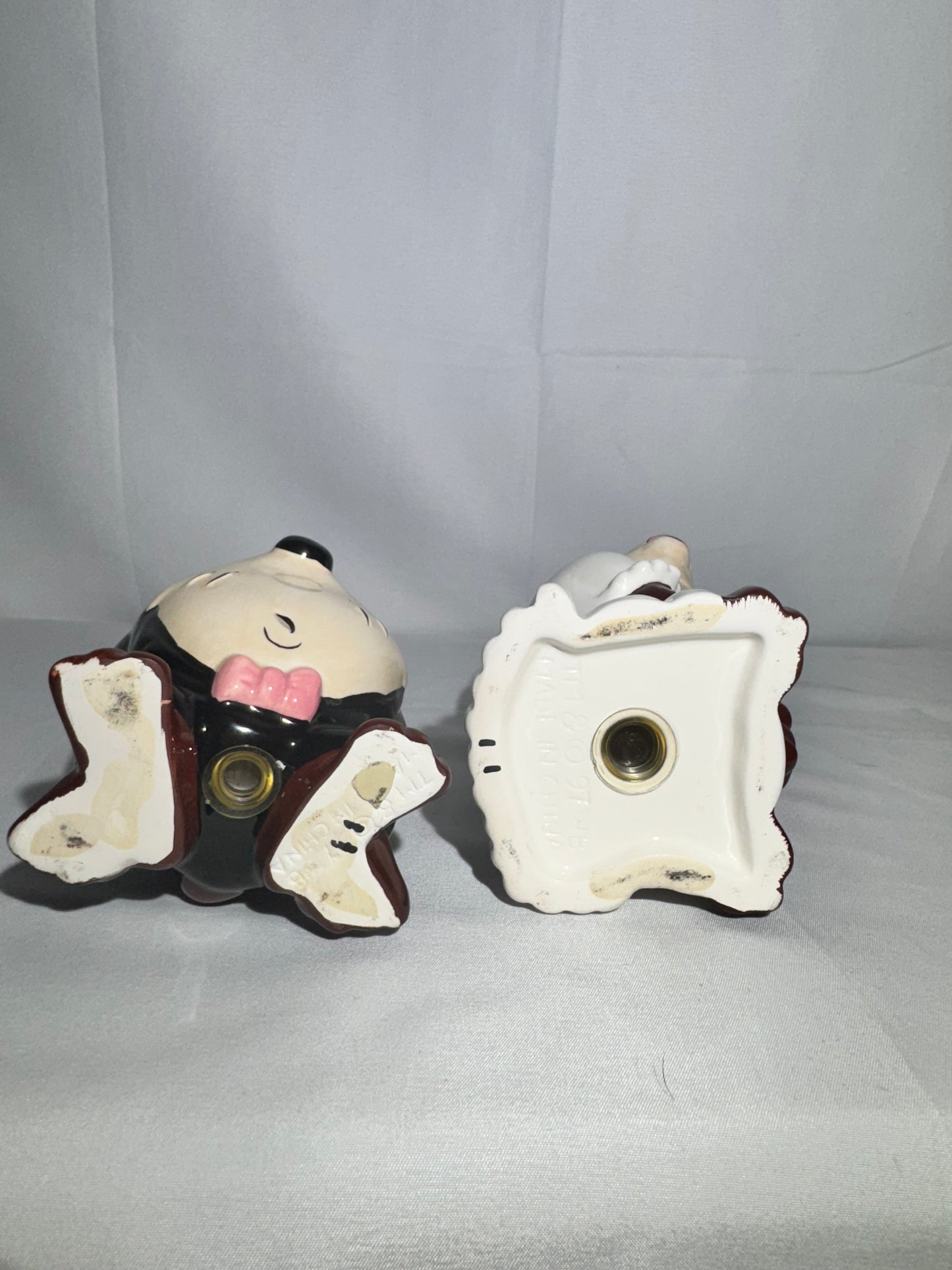 Taz and She Devil - Salt and Pepper- Bride and groom- wedding- Looney Tunes- Warner Brothers