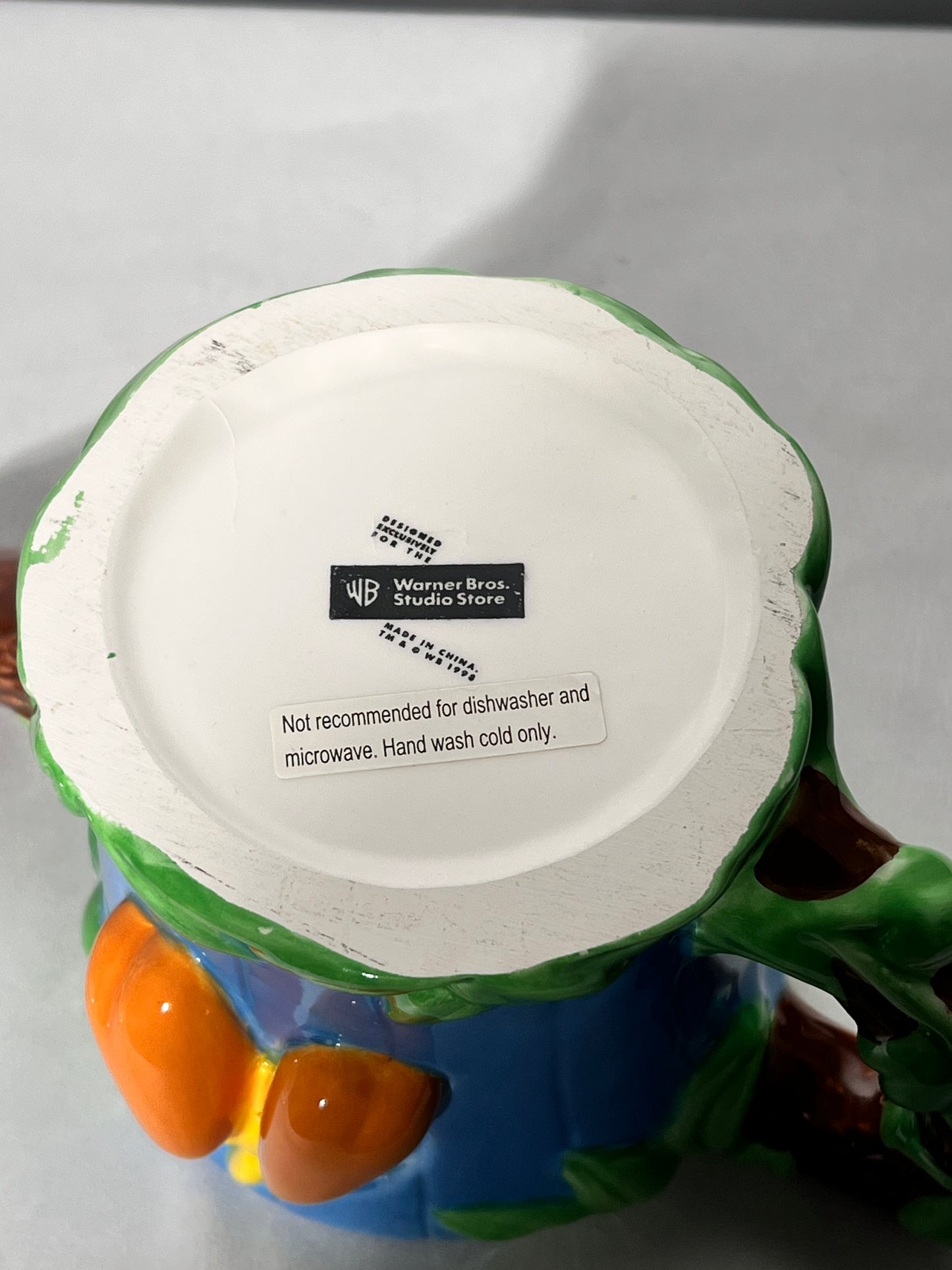 Tweety Bird in Tree House- Teapot- Warner Brothers, Looney Tunes-1998