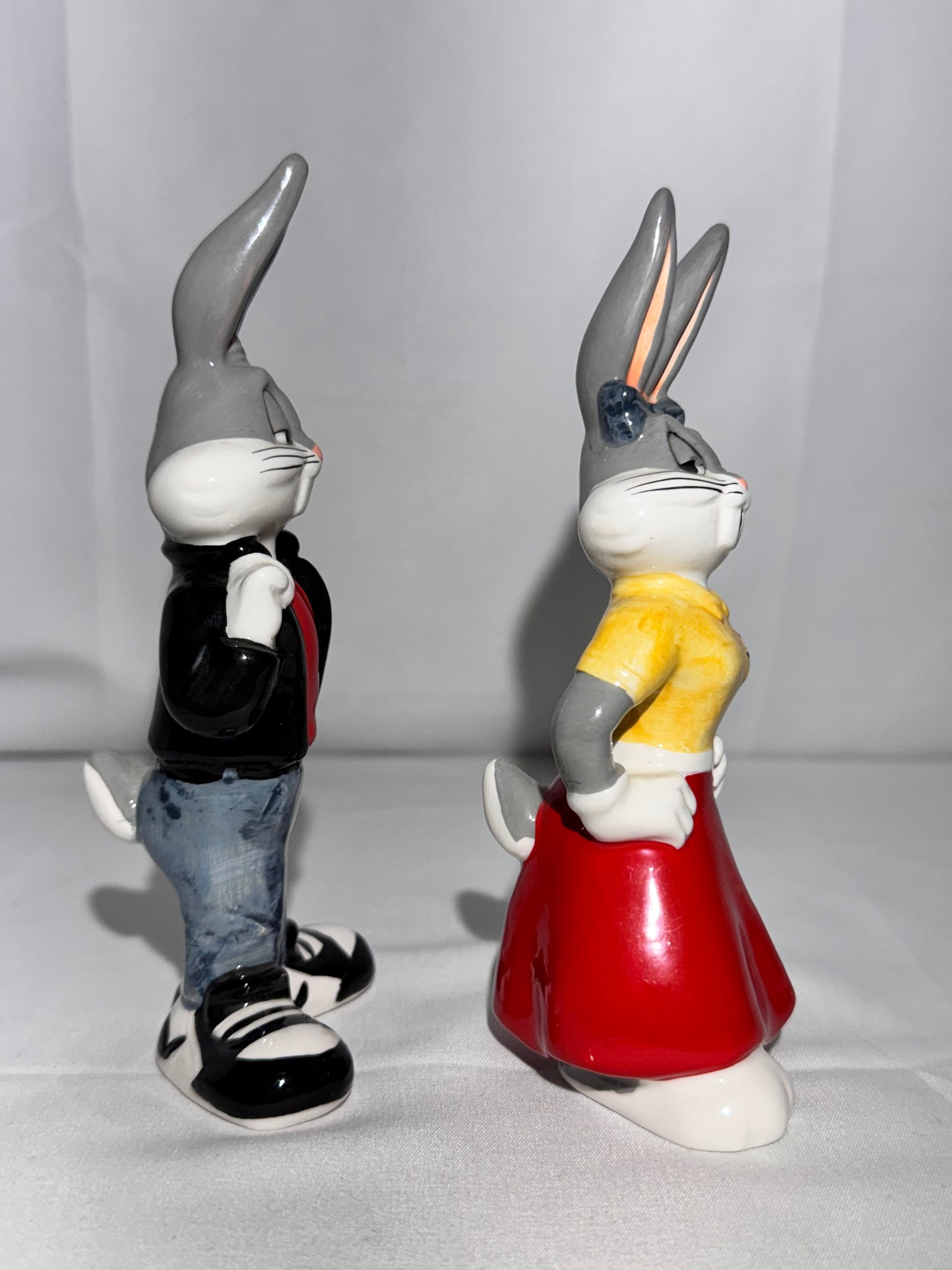 Bugs Bunny and Lola Bunny - Salt and Pepper Shakers- 50s Diner Theme - Looney Tunes- Warner Brothers