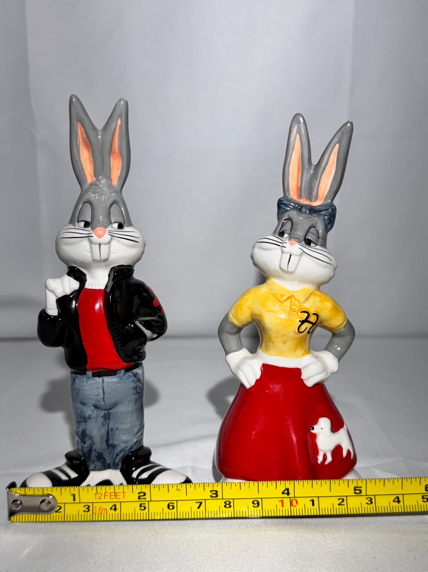 Bugs Bunny and Lola Bunny - Salt and Pepper Shakers- 50s Diner Theme - Looney Tunes- Warner Brothers