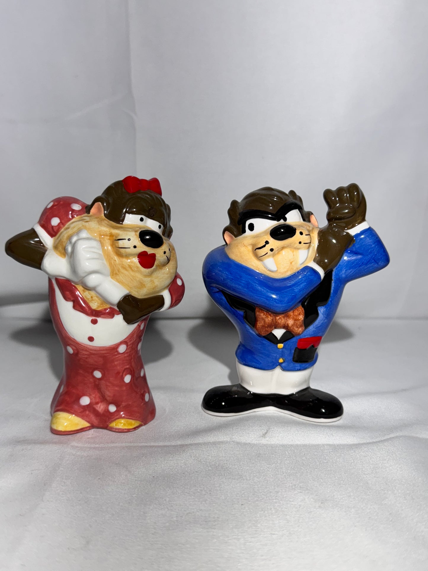 Taz and She Devil- Salt and Pepper- Looney Tunes- Warner Brothers- 1994