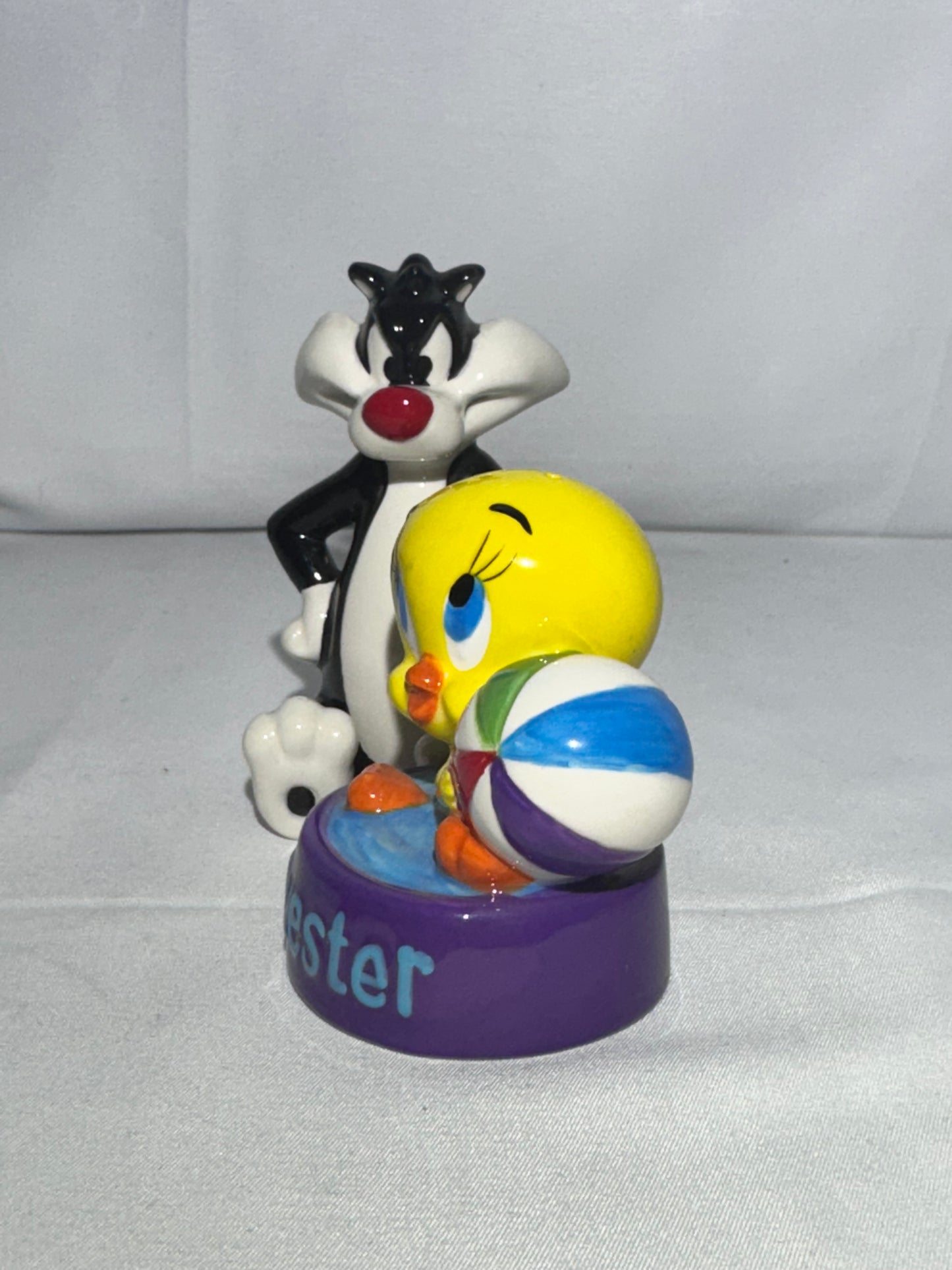 Tweety Bird and Sylvester- salt and pepper- Looney Tunes -Warner Brothers