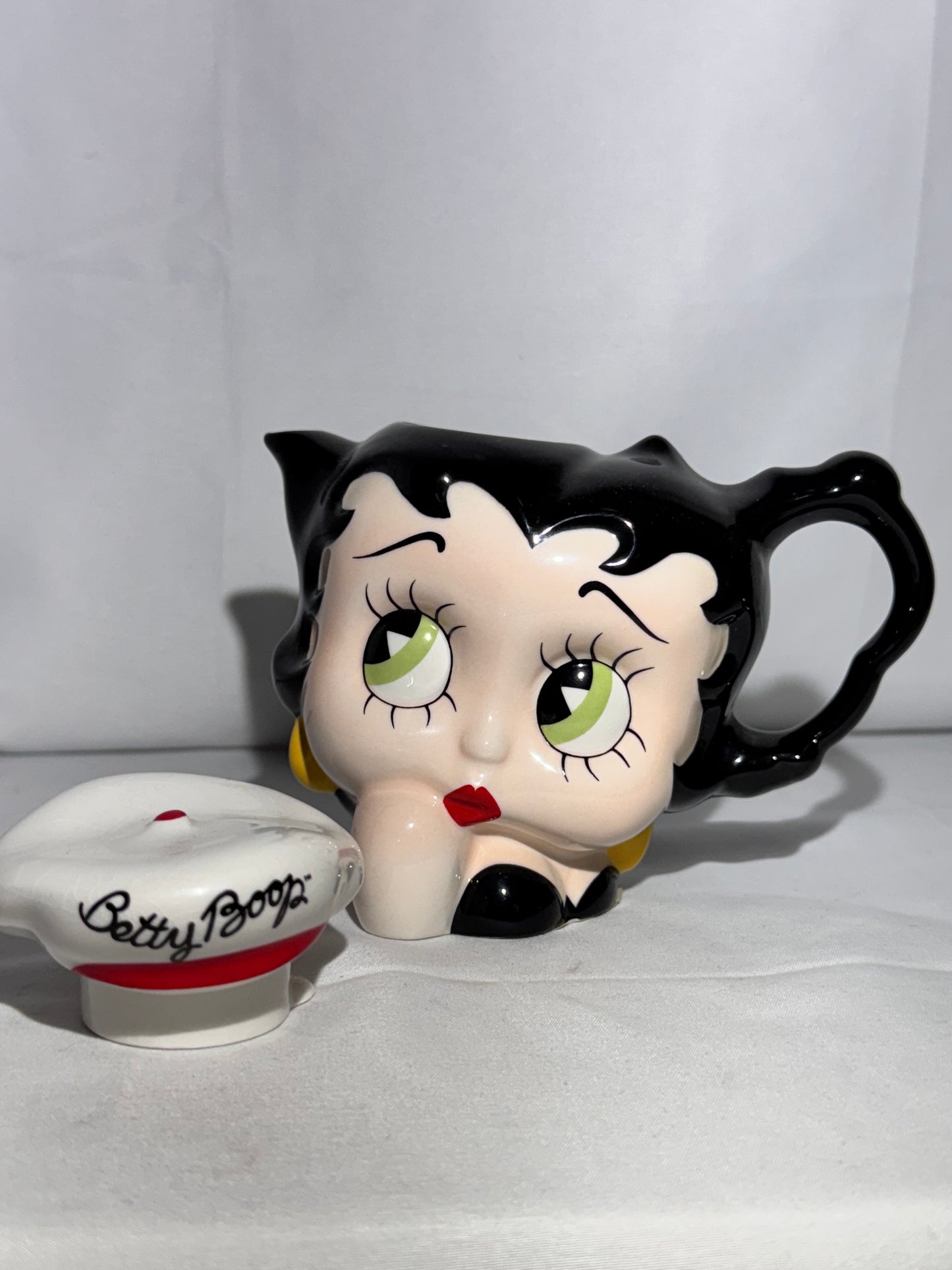 Betty Boop - Teapot - Paul Cardew Collectibles