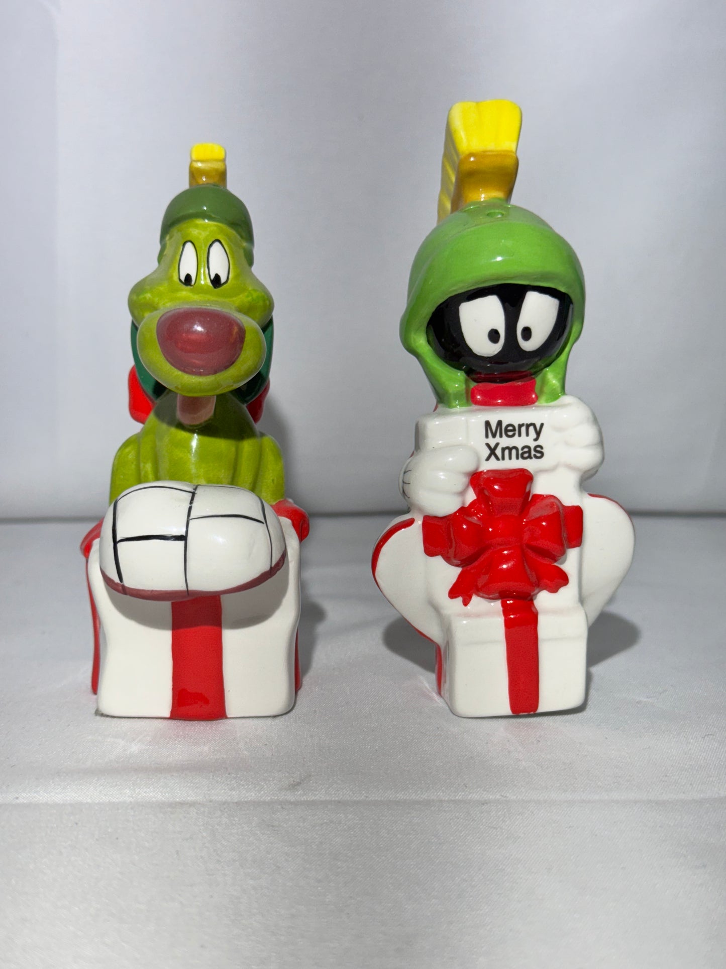 Marvin the Martian and K9 - salt & pepper- 1998 - Looney Tunes- Warner Brothers- Christmas- original box