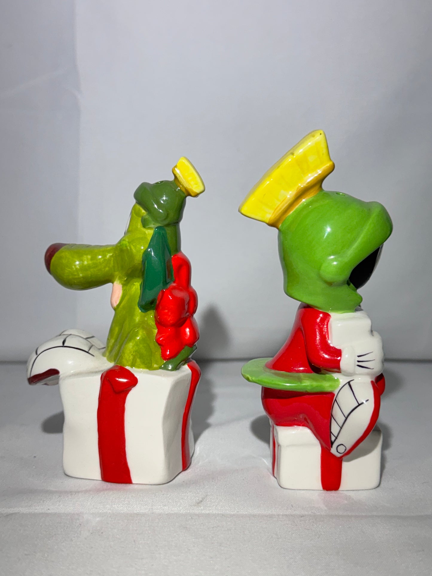 Marvin the Martian and K9 - salt & pepper- 1998 - Looney Tunes- Warner Brothers- Christmas- original box