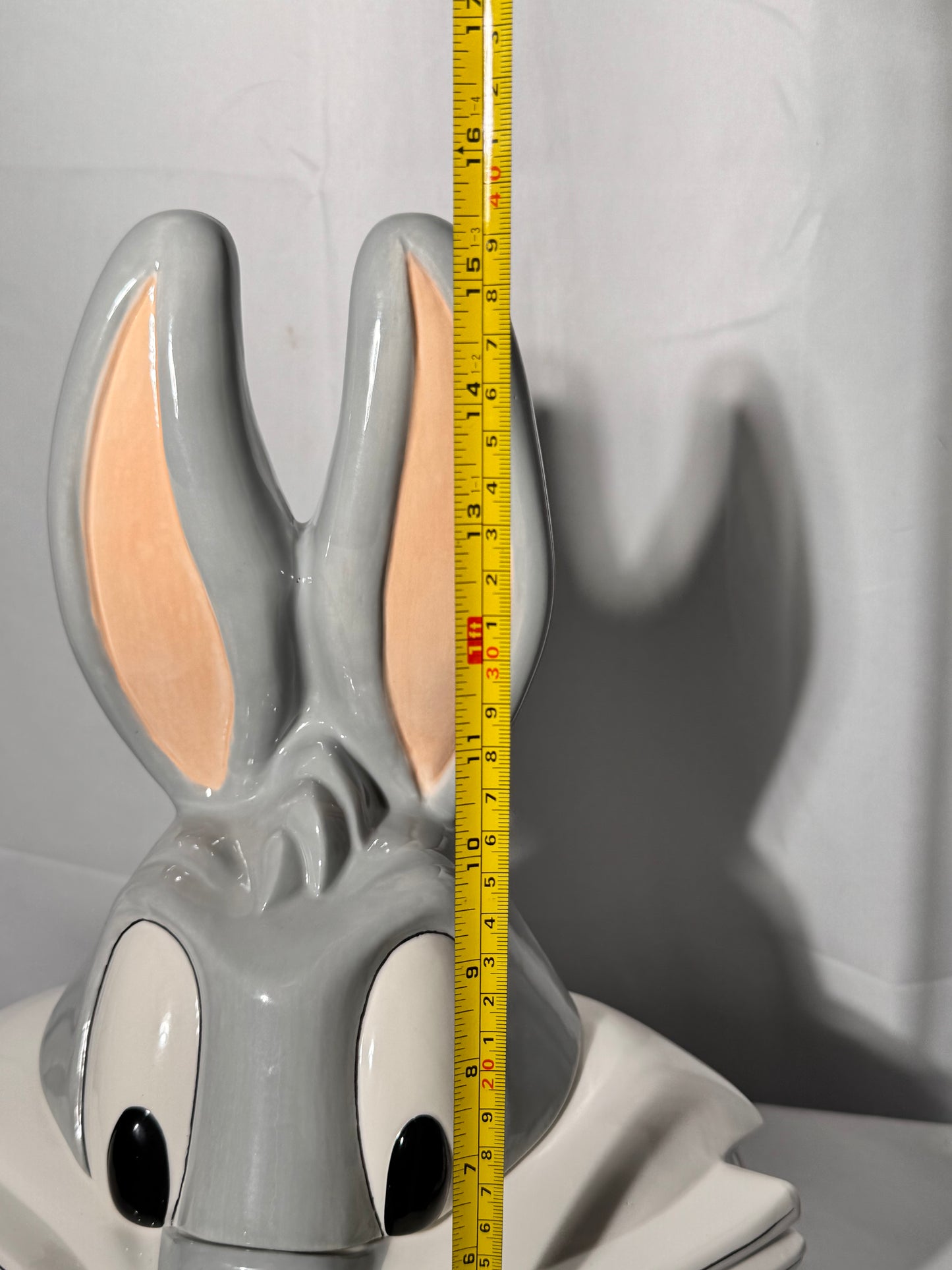 Bugs Bunny -15 1/2” cookie jar- 1996 - Looney Tunes-Warner brothers
