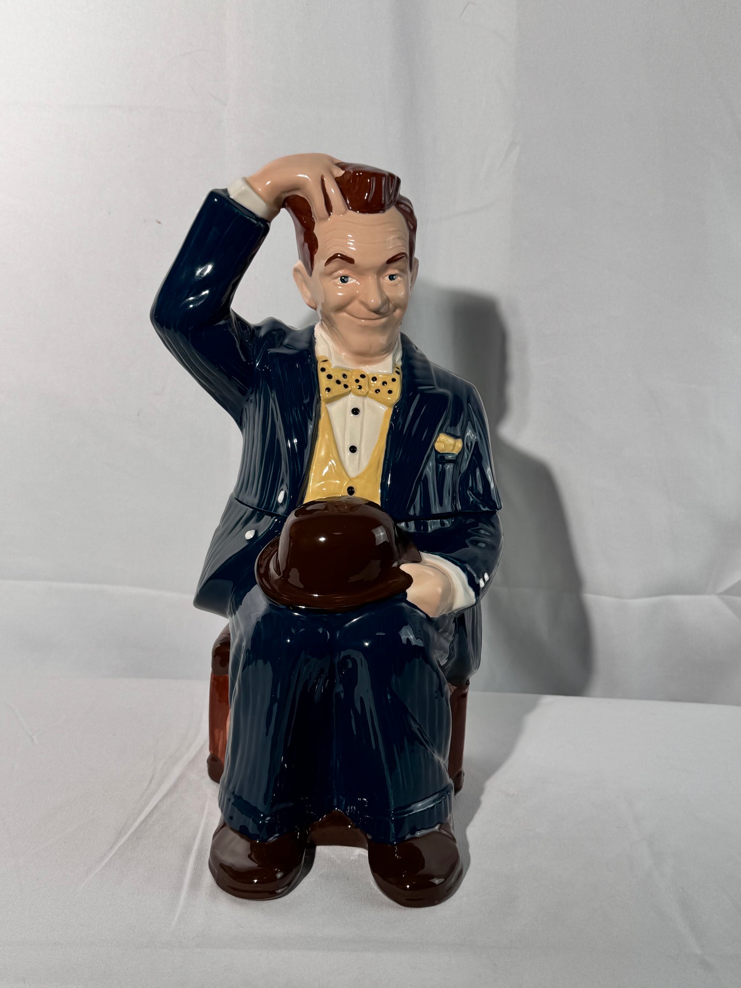Laurel & Hardy - 13 1/2” Cookie Jar - Me Me Production- Larry Harmonn -limited edition 187/1000 1996
