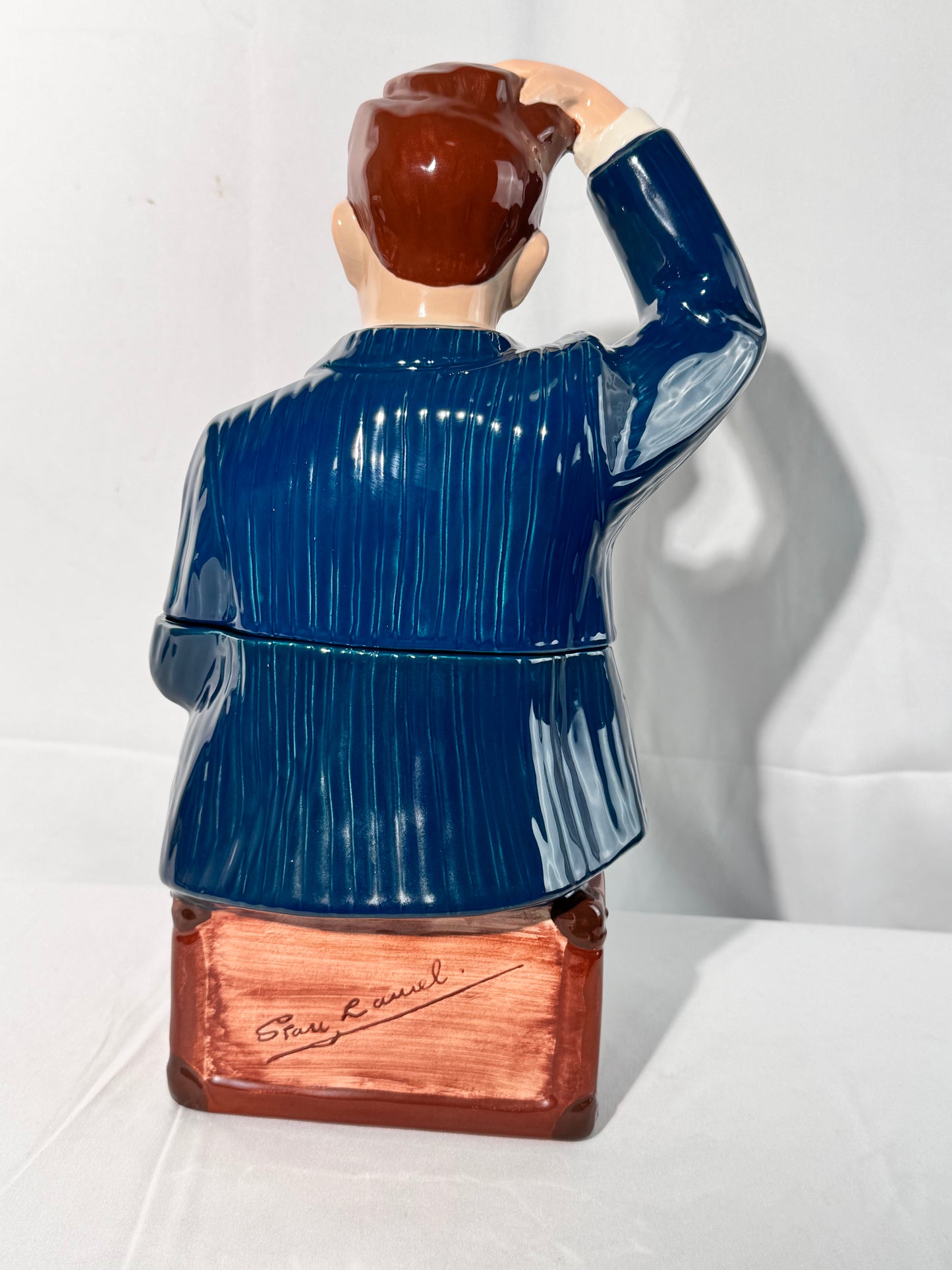 Laurel & Hardy - 13 1/2” Cookie Jar - Me Me Production- Larry Harmonn -limited edition 187/1000 1996