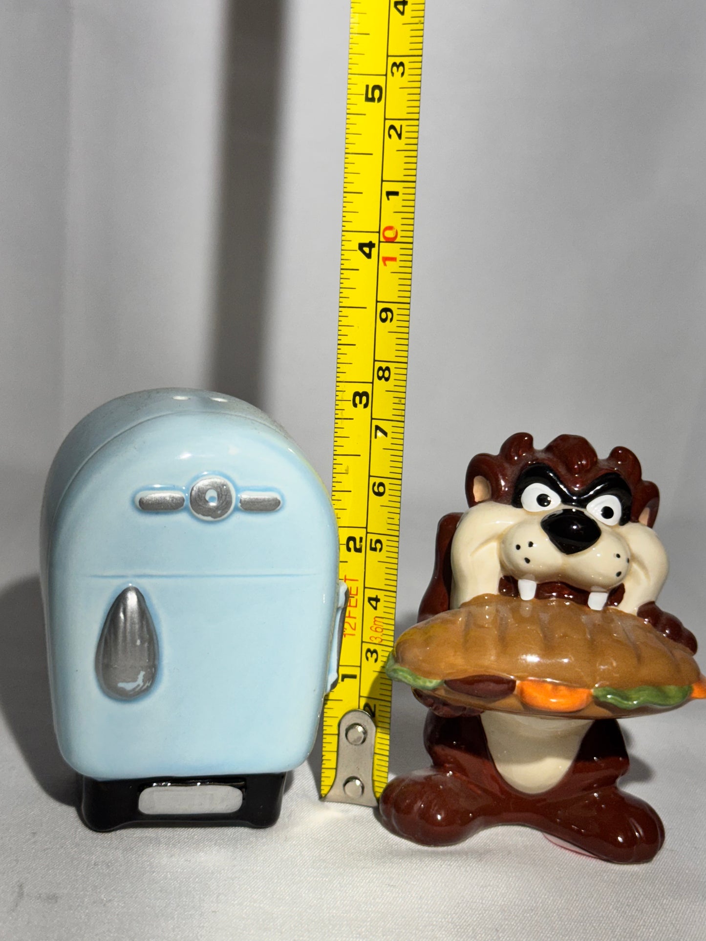 Taz & Retro Blue Refrigerator - Salt & Pepper Shakers – 1992 – Original Stoppers