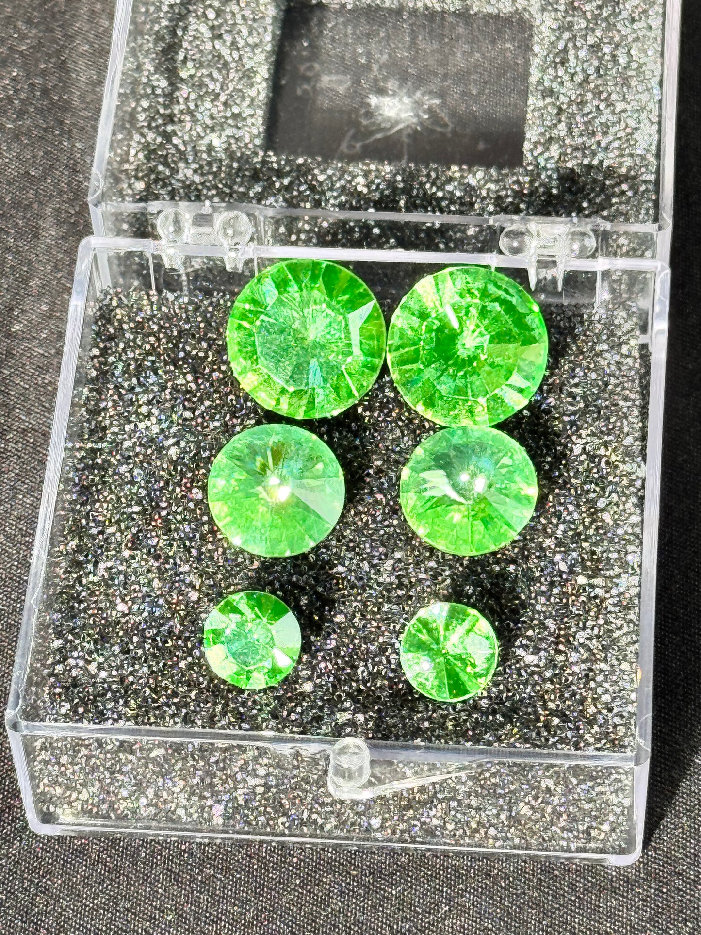 Uranium Gemstones - set of 3 - Green- round - foil back