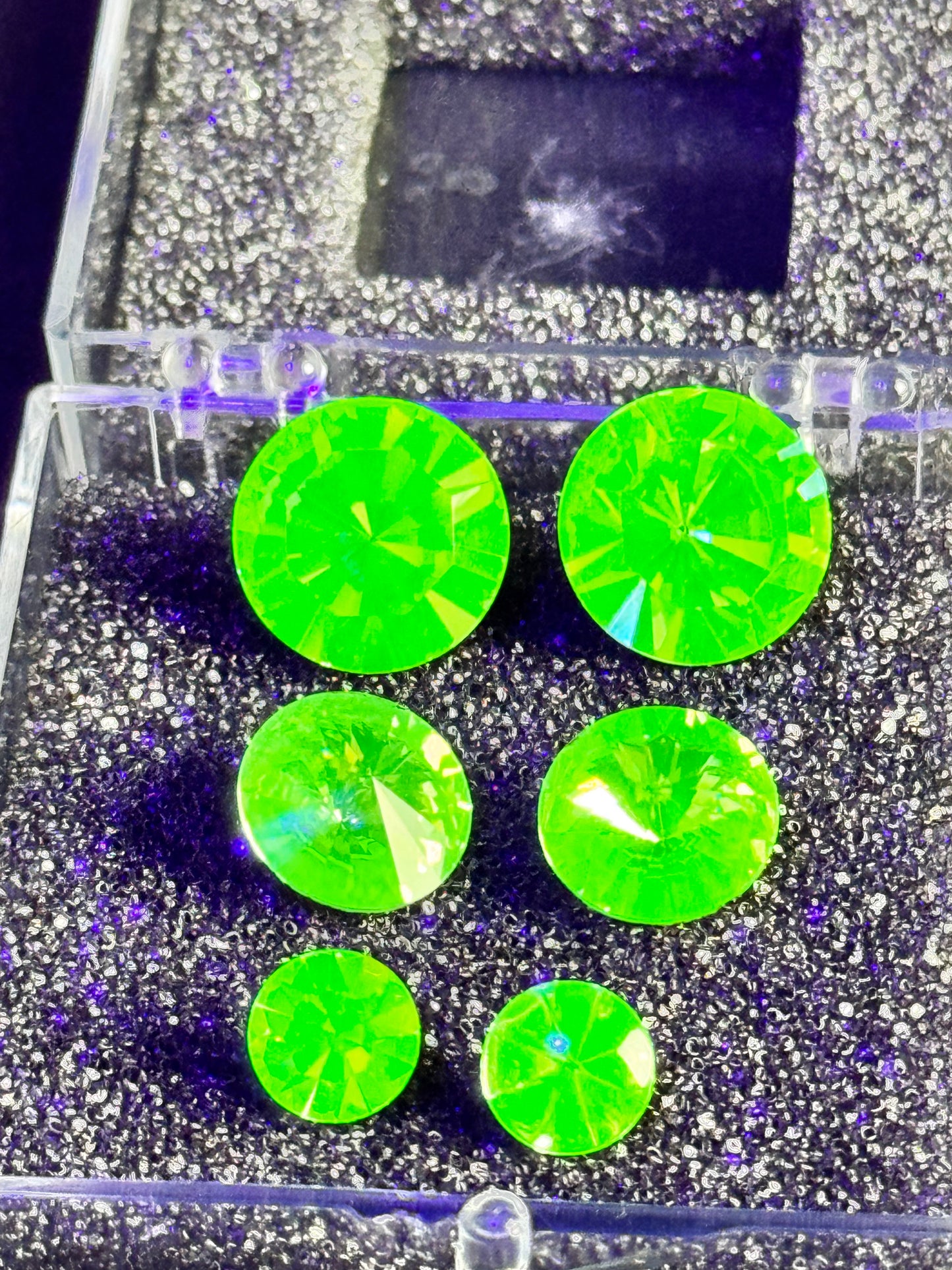 Uranium Gemstones - set of 3 - Green- round - foil back