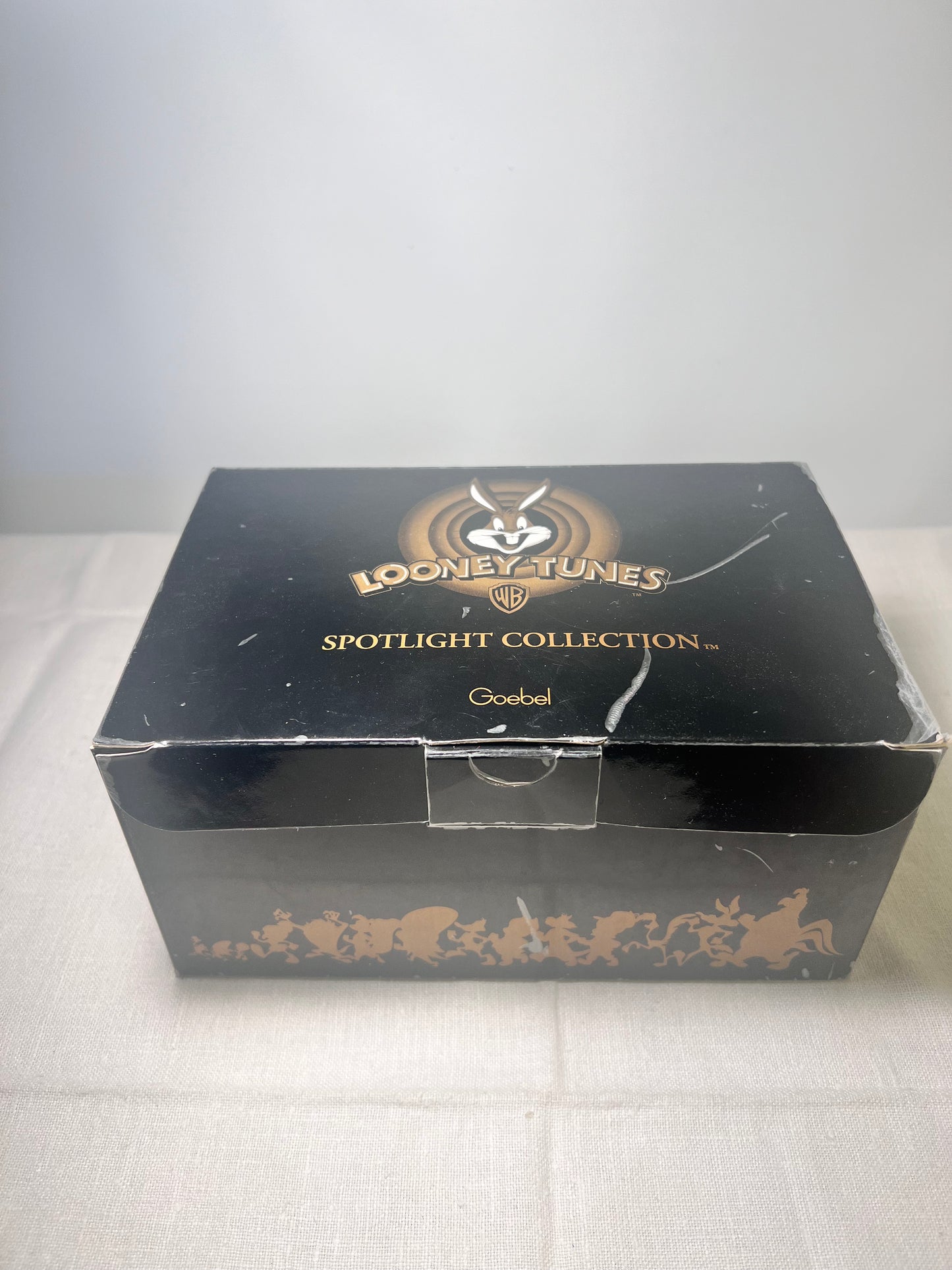Looney Tunes- Goebel-Spotlight Collection-Barbershop-Limited Edition of 10,098- Bugs Bunny-Hare Do- Elmer Fud- Bad Hare Day-Handcrafted in Malaysia