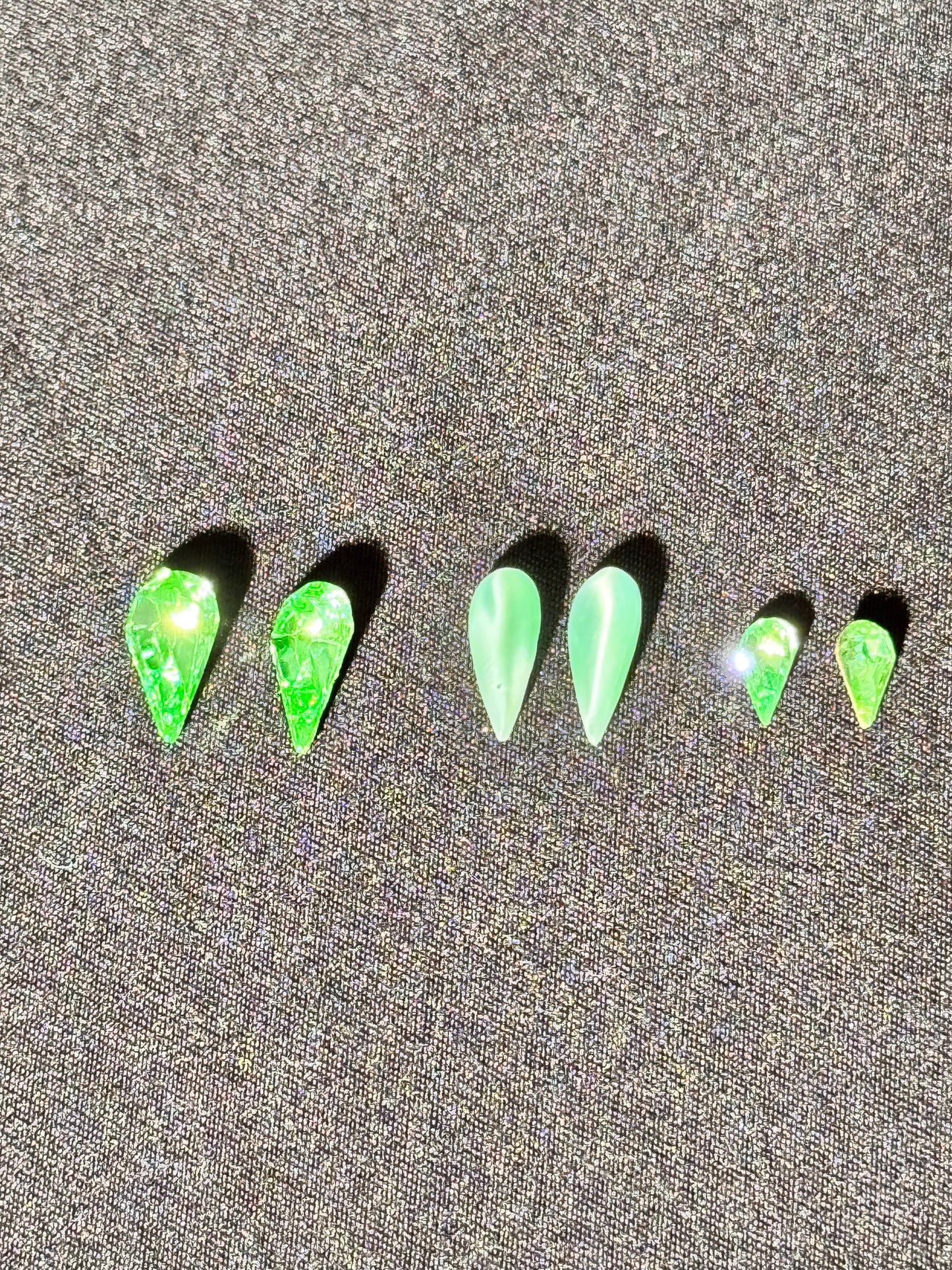 Uranium Gemstones -6 pieces- pear shaped- green