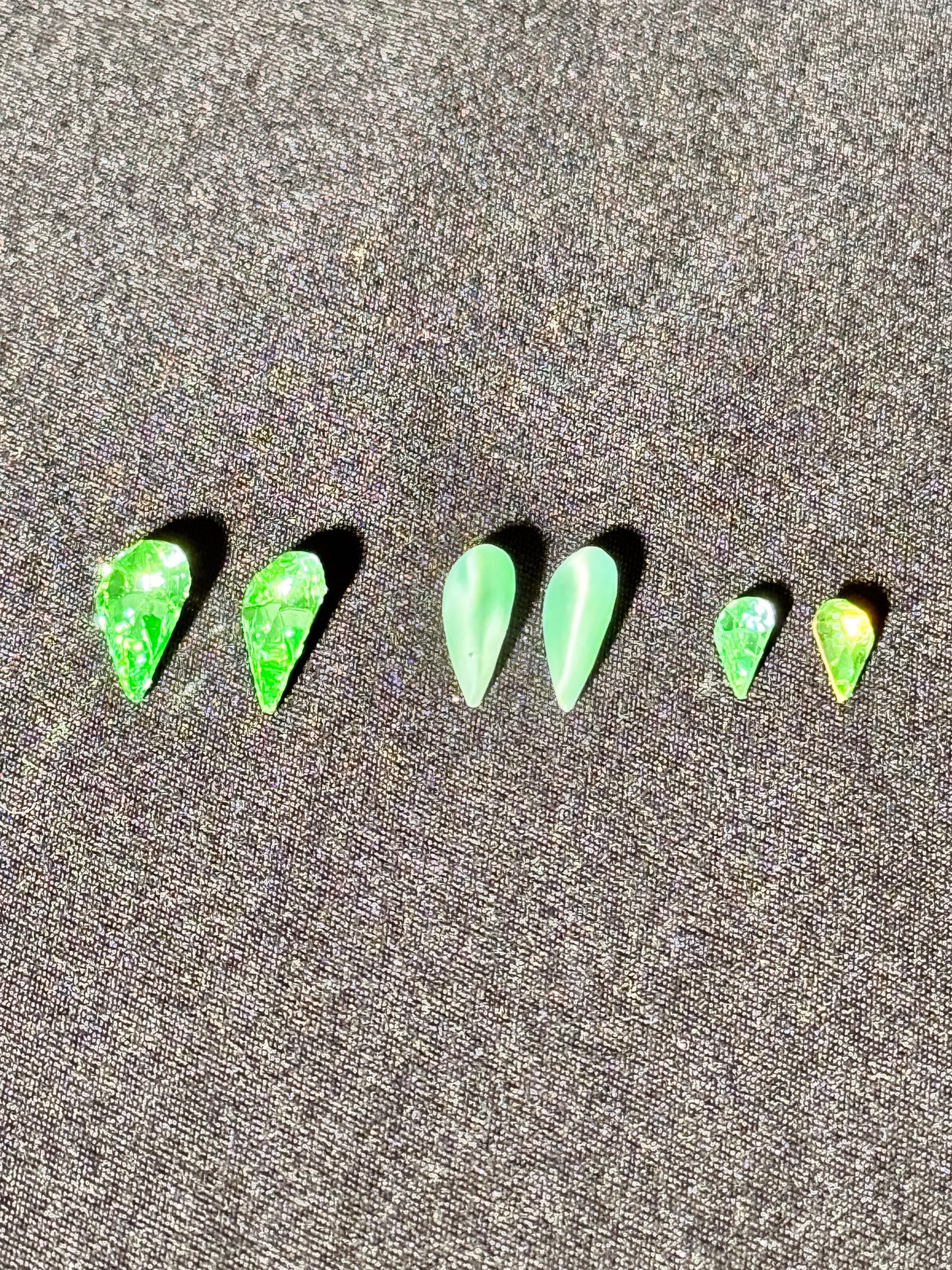 Uranium Gemstones -6 pieces- pear shaped- green