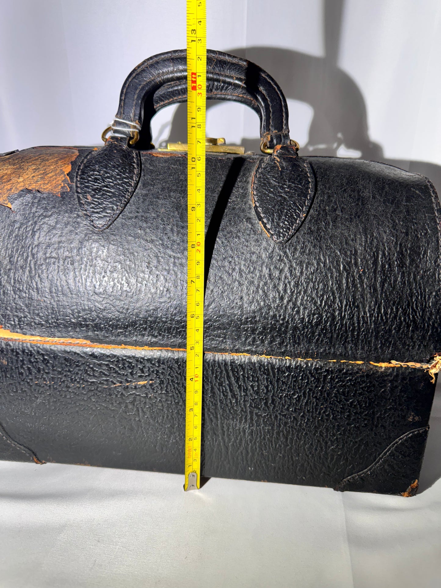 Doctors Bag - Vintage- Top Grain Cowhide- Emdee by Schell