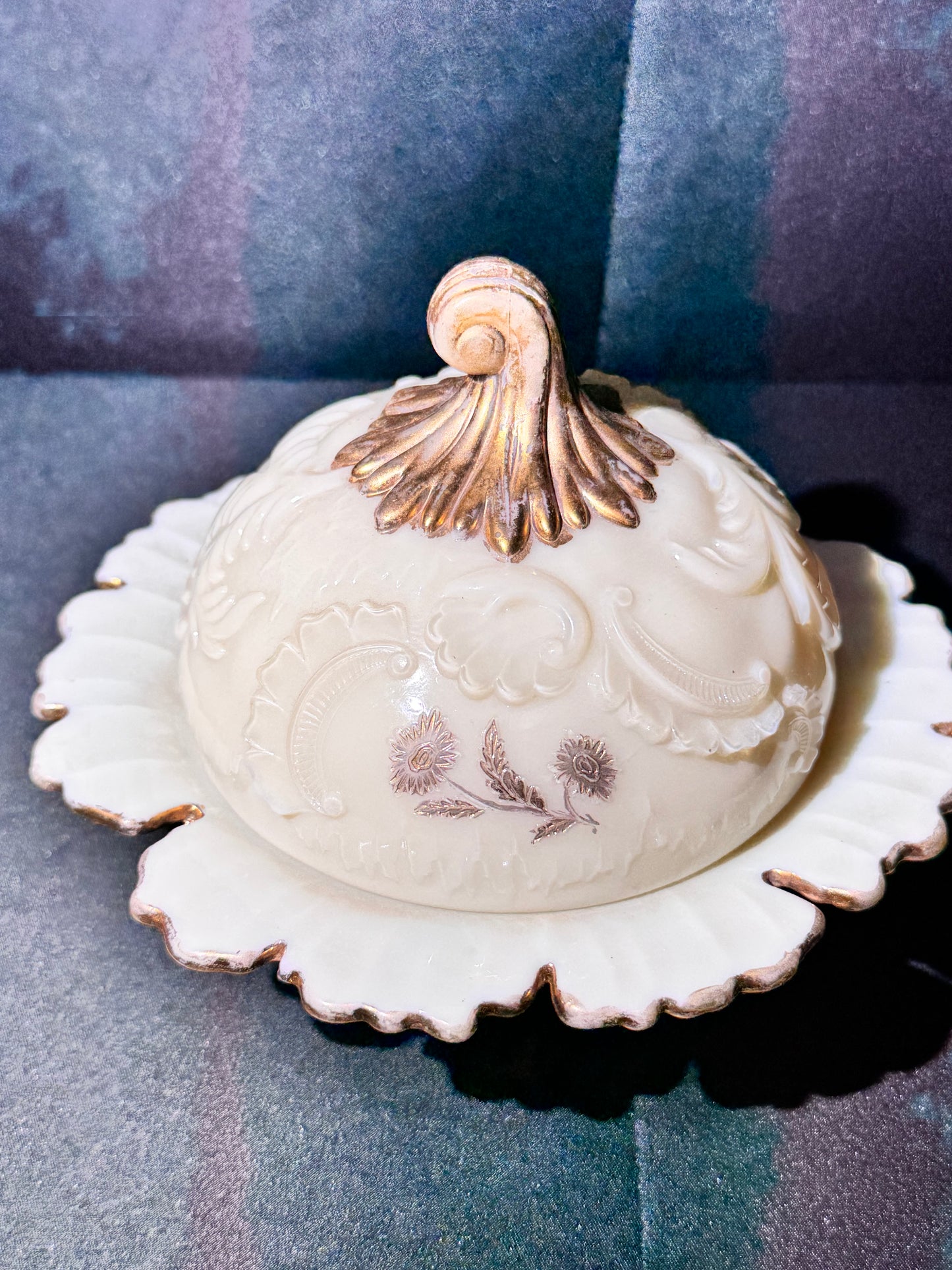 Antique Northwood Louis XV Custard Glass Covered Butter Dish – Uranium, 1898