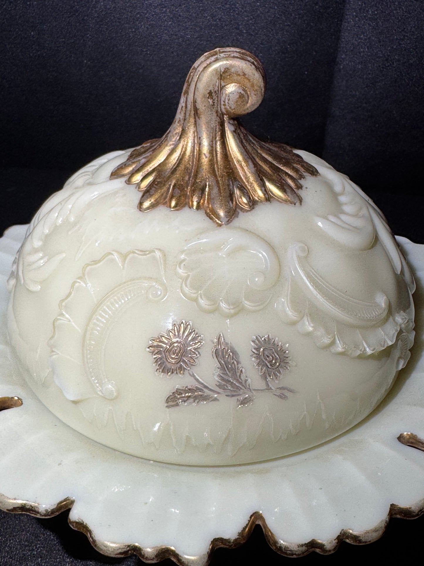 Antique Northwood Louis XV Custard Glass Covered Butter Dish – Uranium, 1898