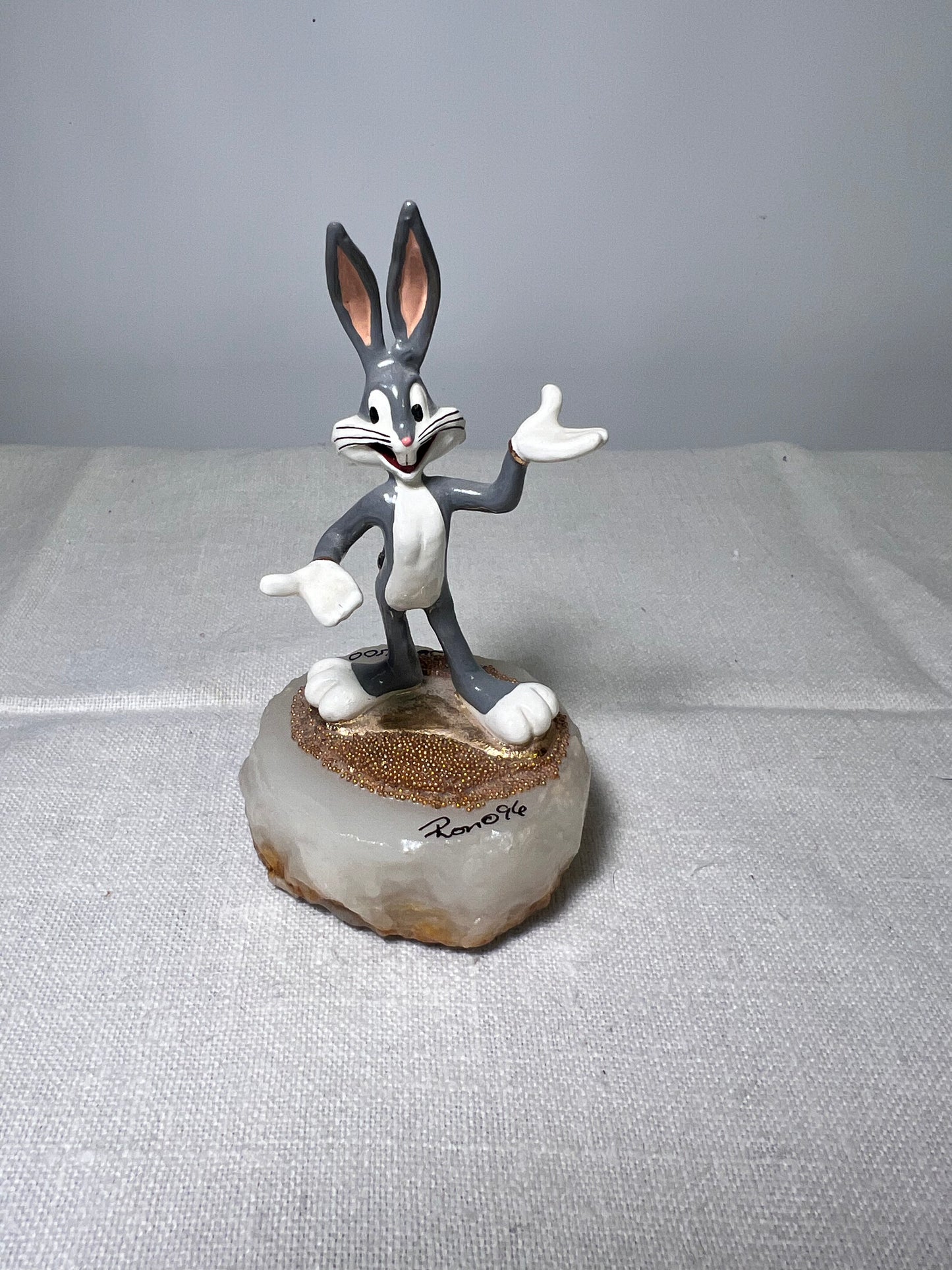 Ron Lee - Bugs Bunny-4” statue- Looney Tunes - signed and numbered 366/1500- Warner Brothers -1996