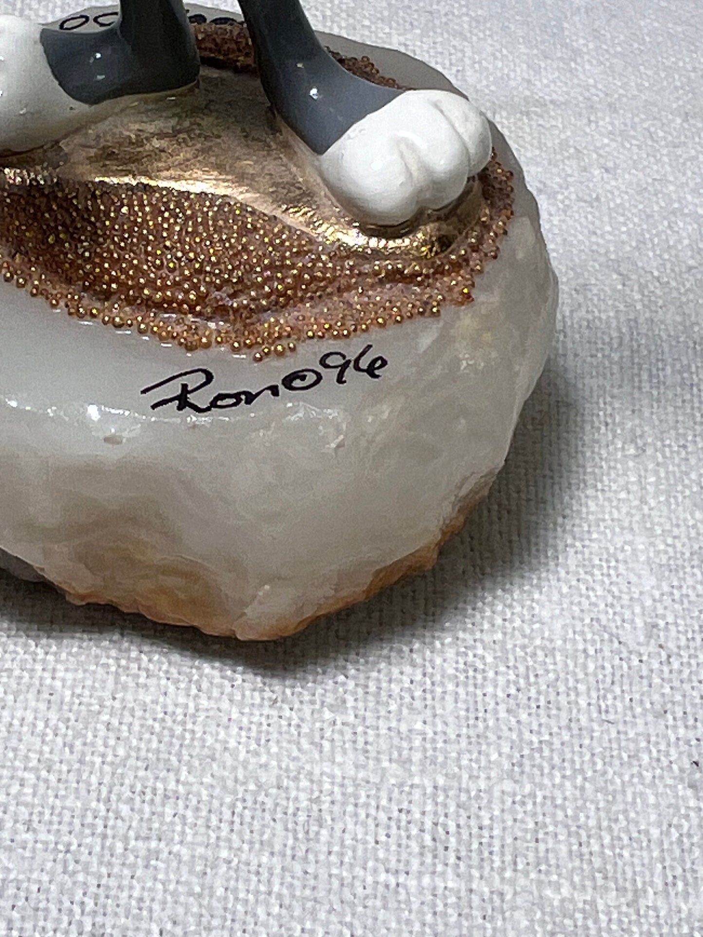 Ron Lee - Bugs Bunny-4” statue- Looney Tunes - signed and numbered 366/1500- Warner Brothers -1996