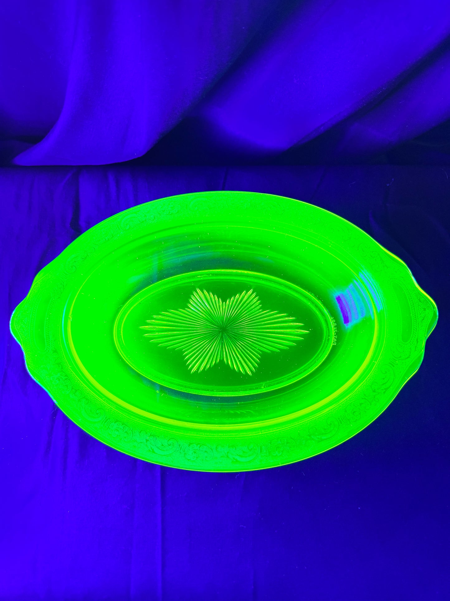 Uranium- Oval Serving Bowl - Etched- Jeanette- Vaseline Glass- vintage