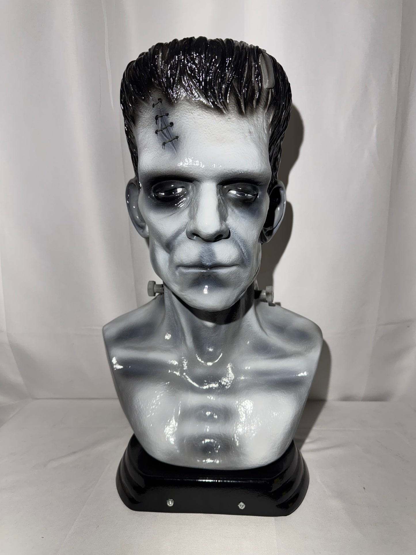 Vintage Frankenstein Bust – 18” Tall – Plastic Resin – Gray & Black – Classic Horror Decor