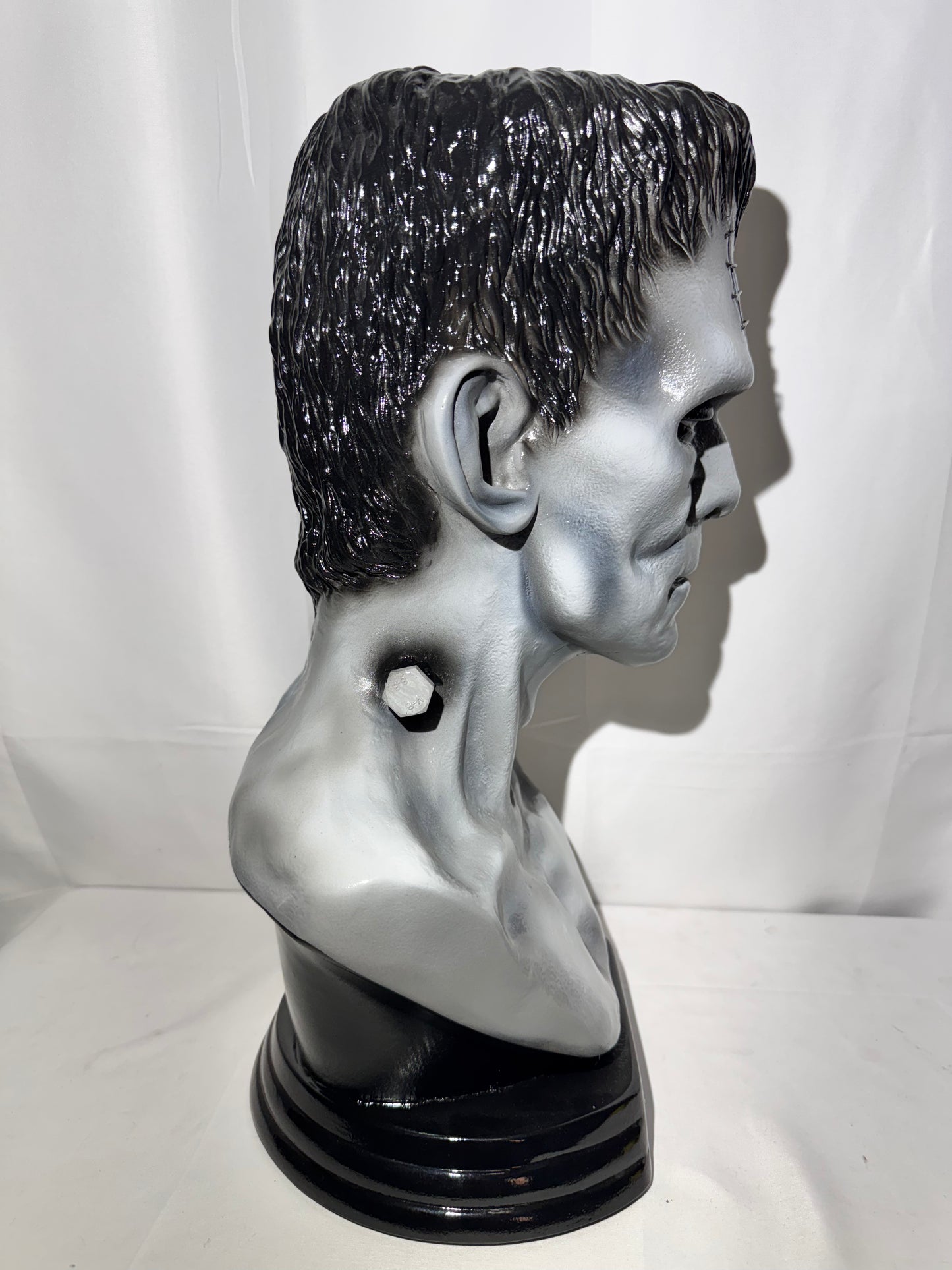 Vintage Frankenstein Bust – 18” Tall – Plastic Resin – Gray & Black – Classic Horror Decor