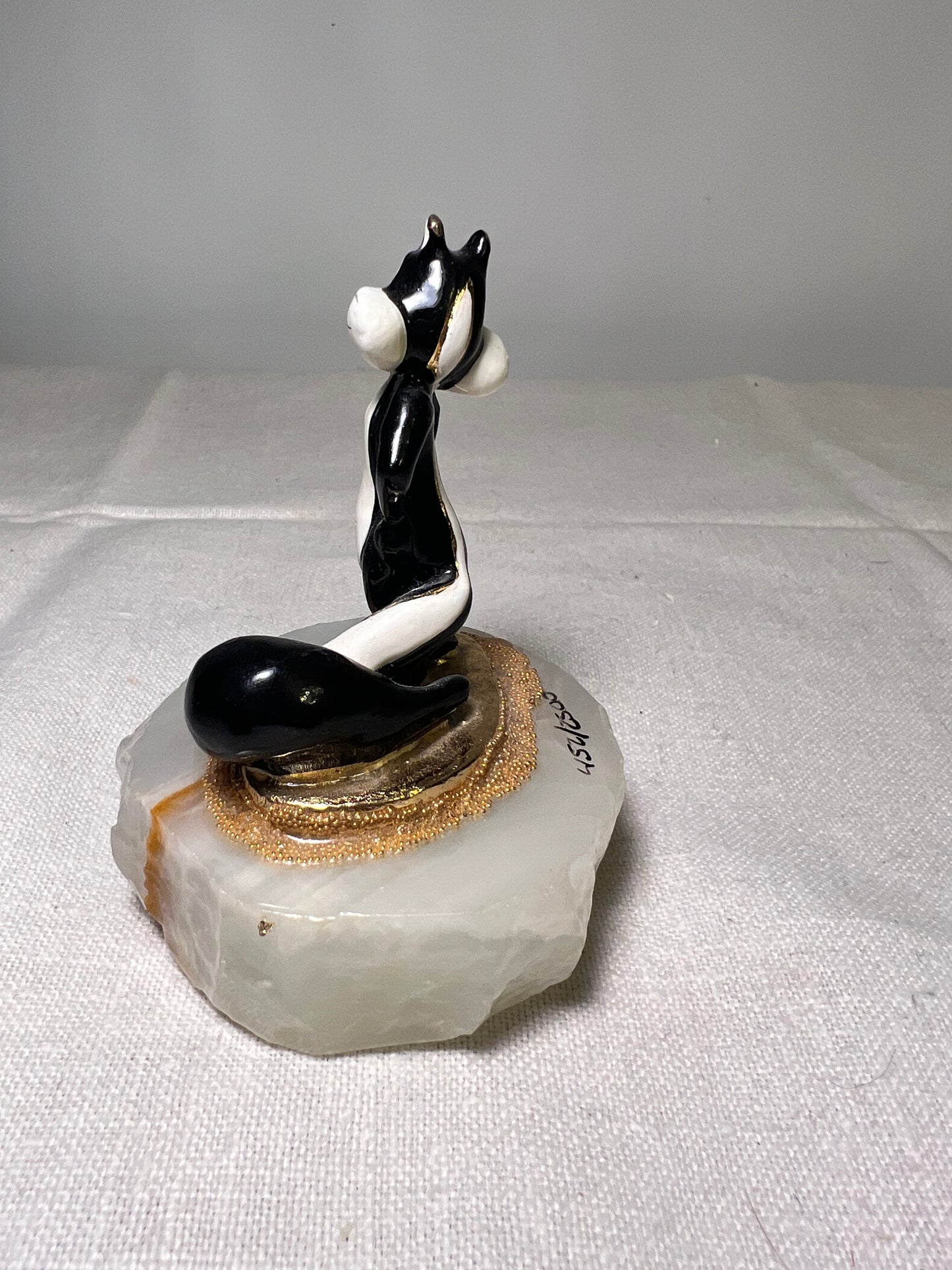 Ron Lee- Penelope- 4” statue- signed numbered 452\2500-1999-Looney Tunes-Warner Brothers-Stone base 